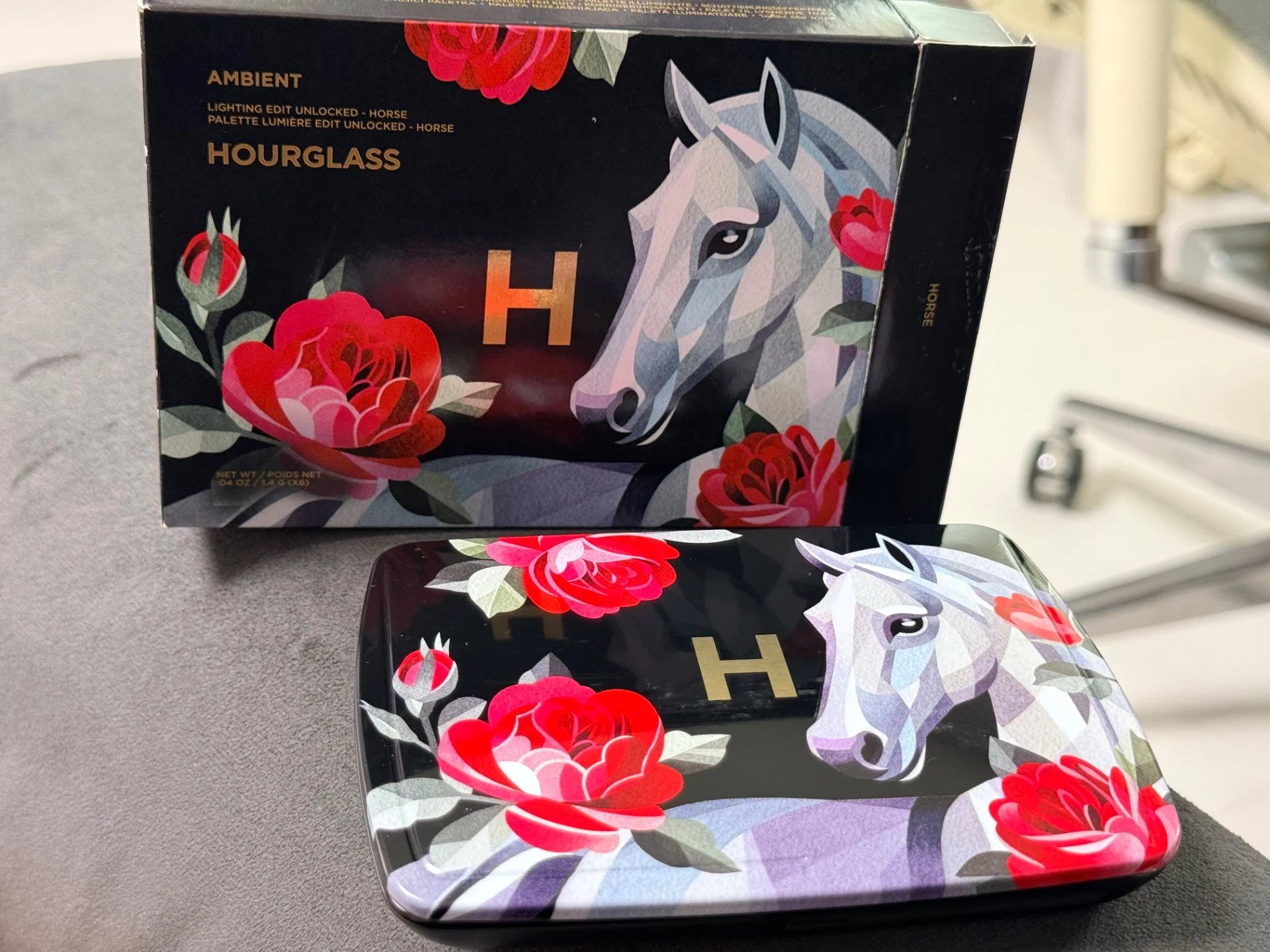 Палетка Hourglass horse лошадь - изображение 1