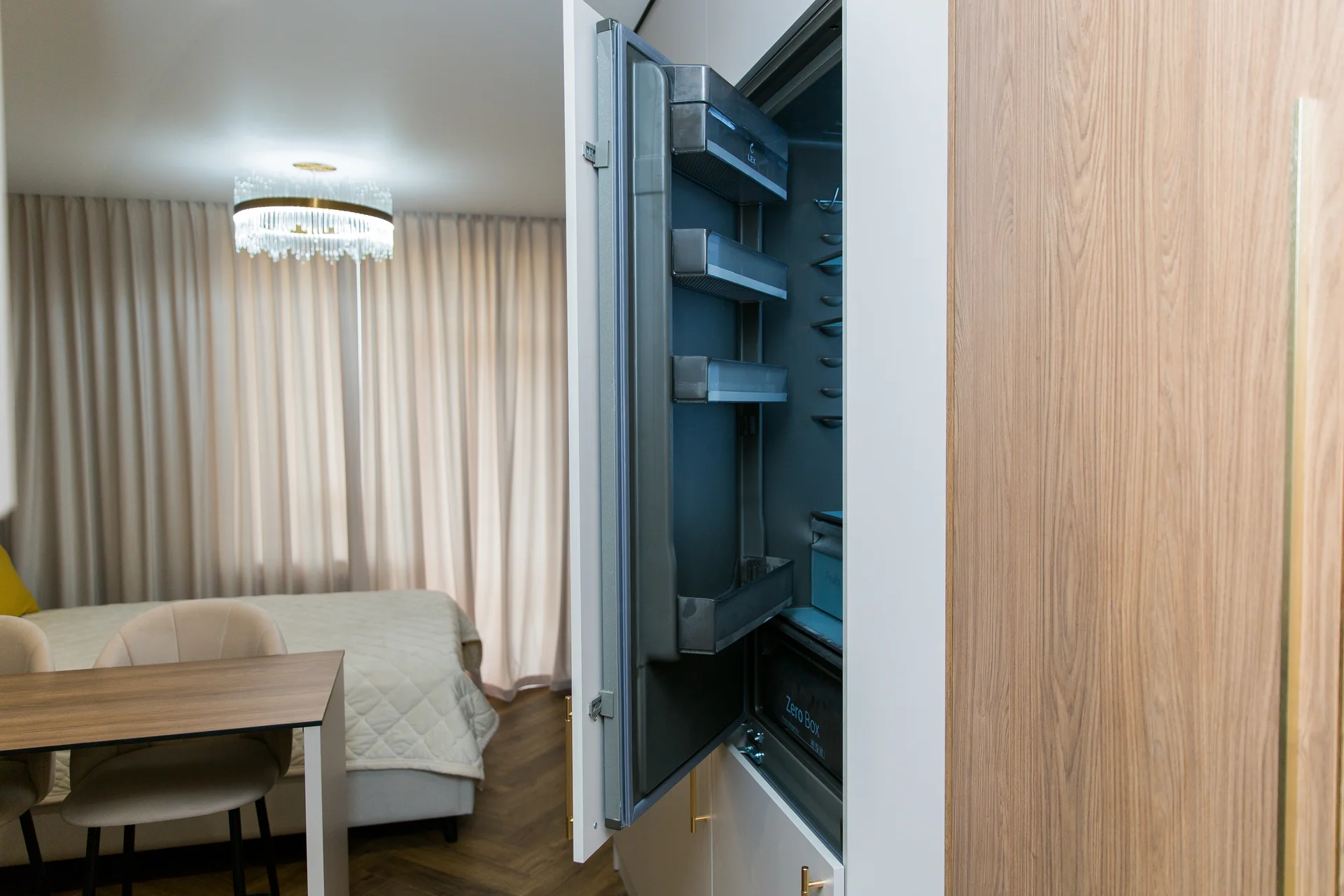 Сдаётся дизайнерская студия 22 м² с балконом в ЖК - миниатюра 22