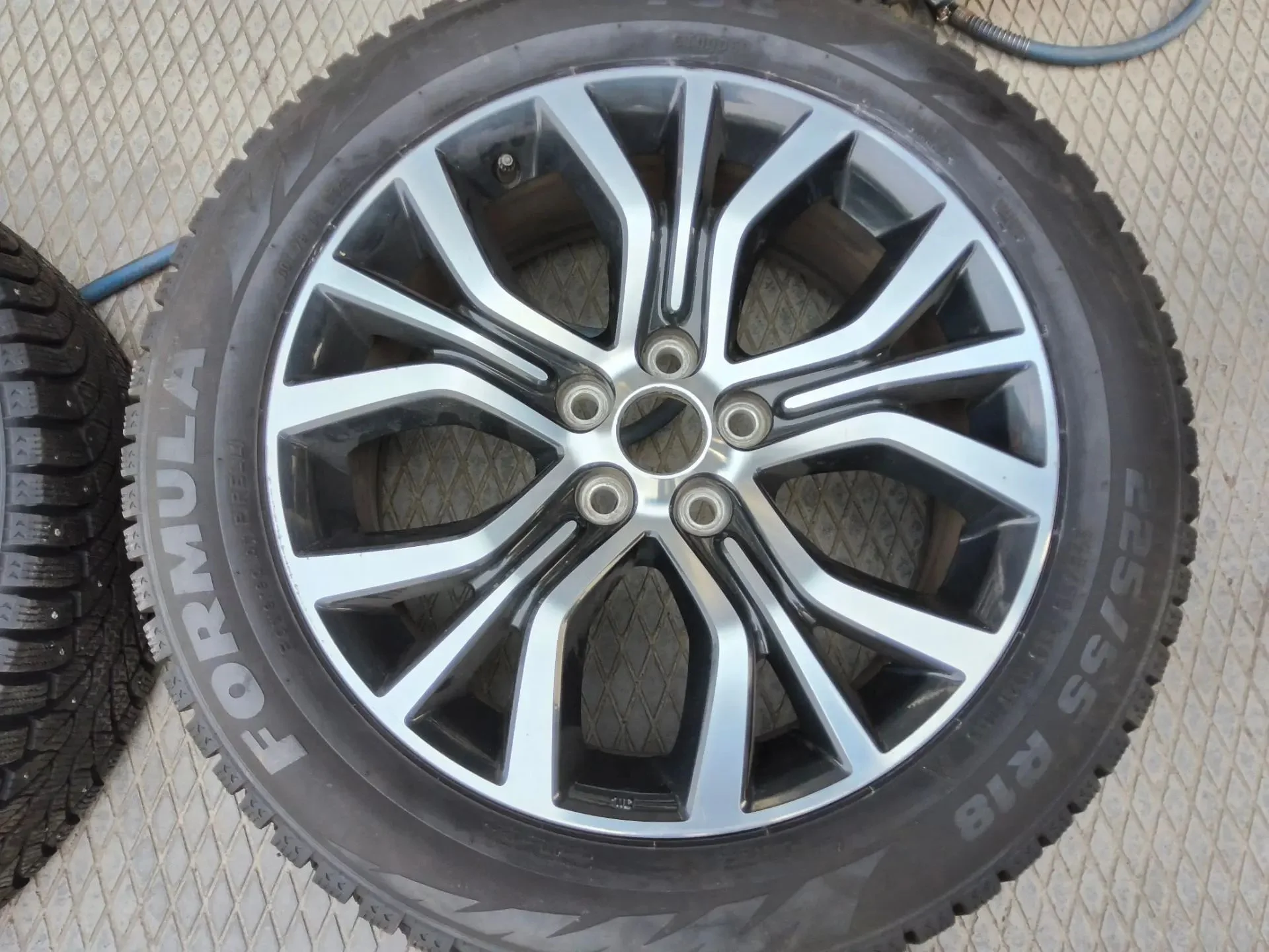Mitsubishi Outlander r18 зимние шипованные колёса - миниатюра 2