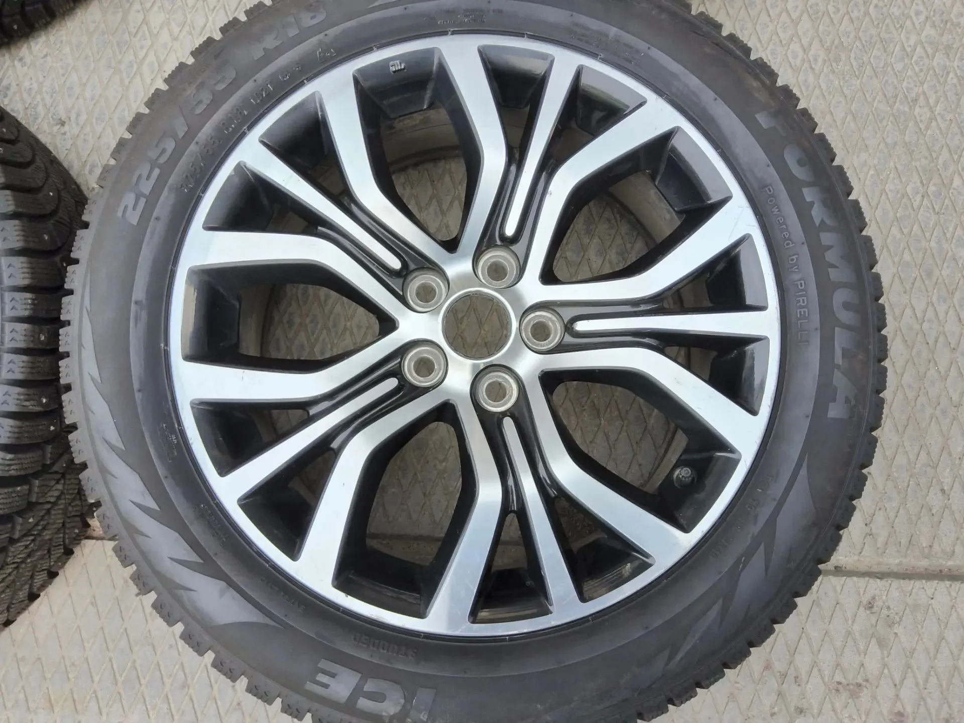 Mitsubishi Outlander r18 зимние шипованные колёса - миниатюра 3