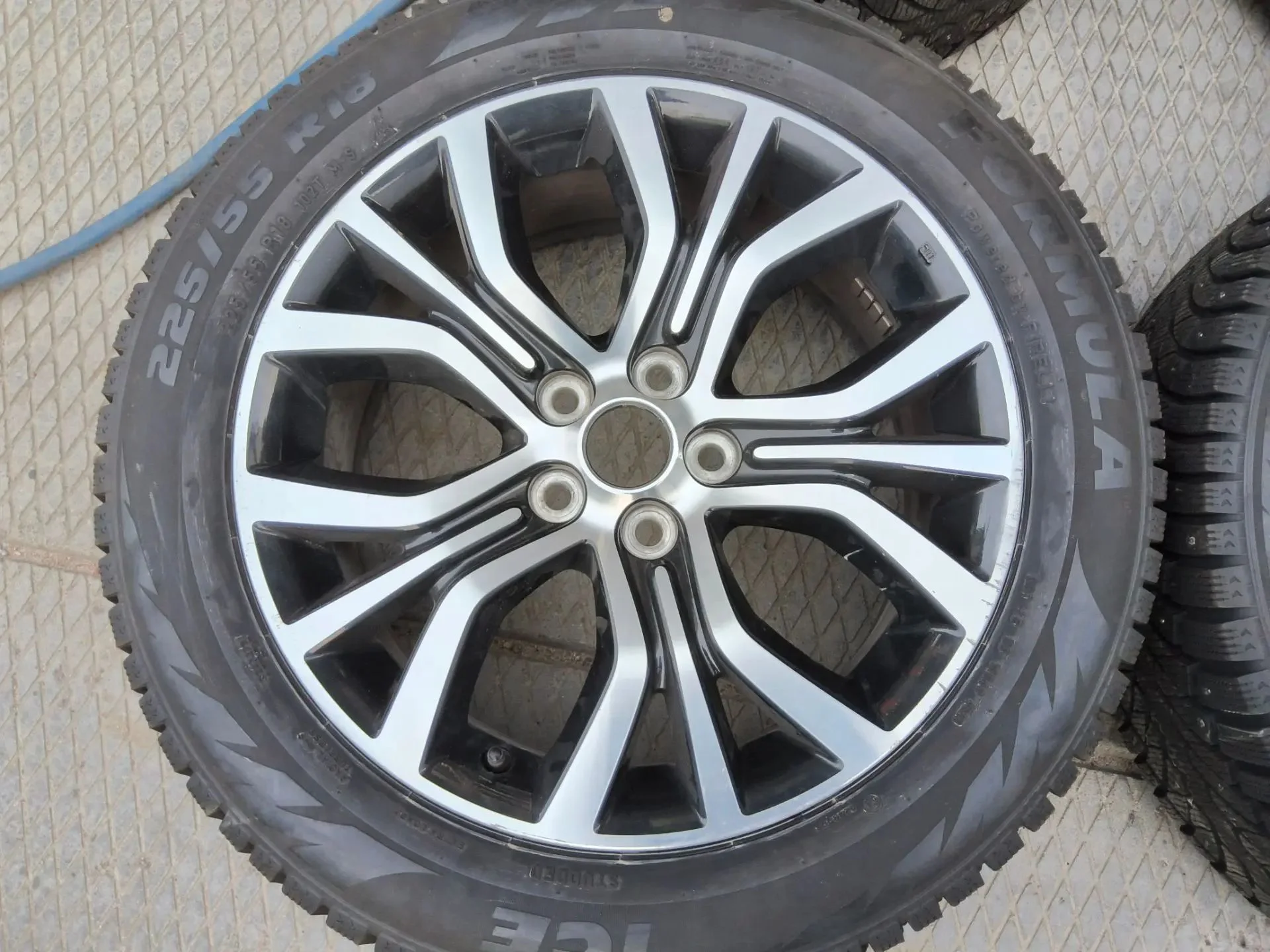 Mitsubishi Outlander r18 зимние шипованные колёса - миниатюра 5