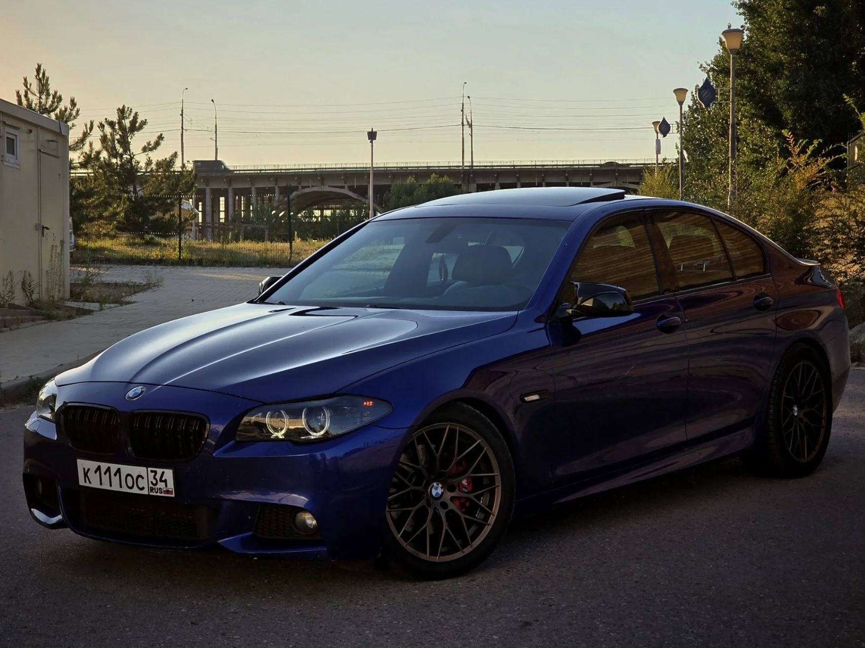 BMW 550 xDrive - миниатюра 7