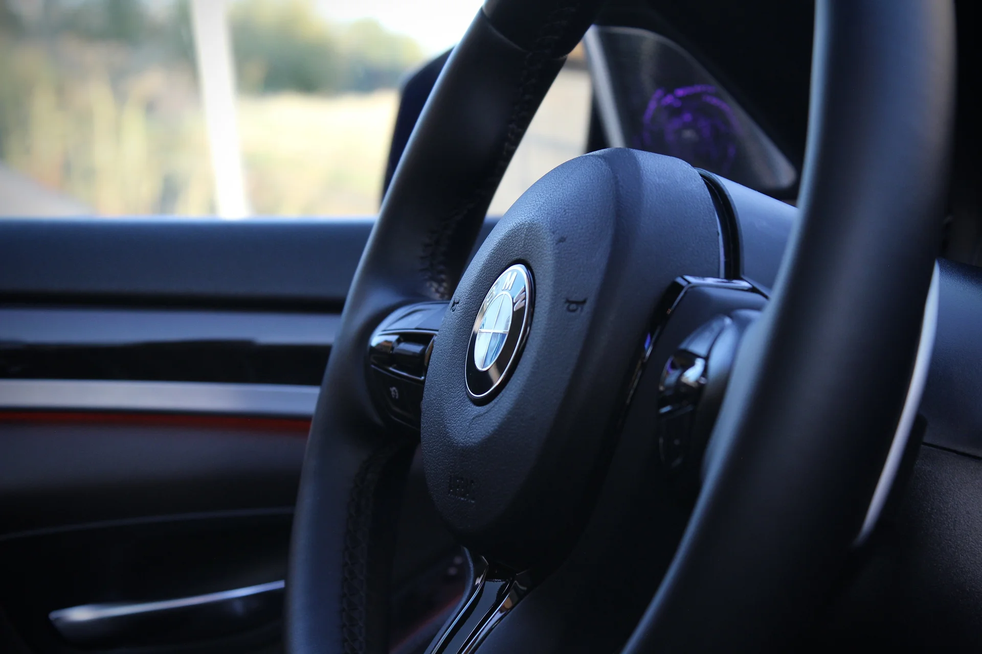 BMW 550 xDrive - миниатюра 14