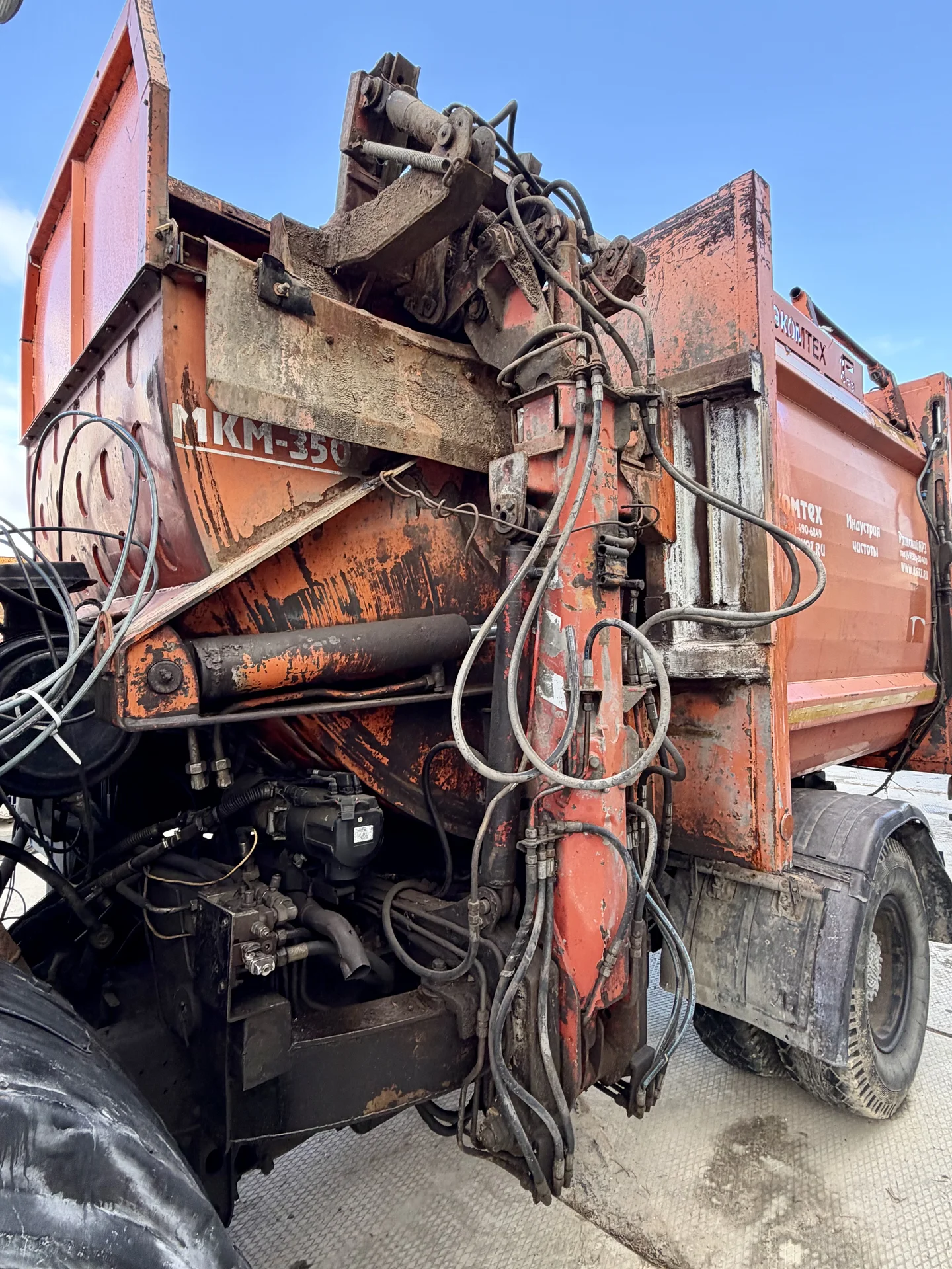 Мусоровоз МКМ-3503 - миниатюра 8