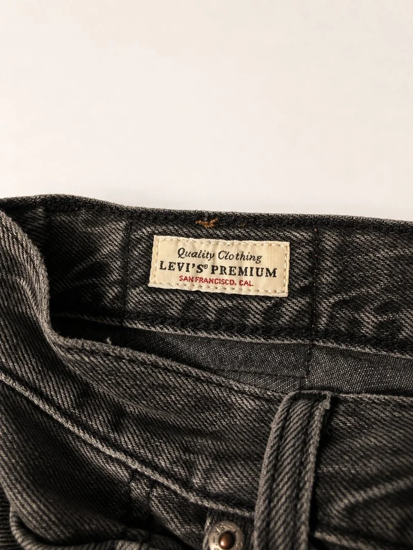Джинсы Levi's женские 27 - миниатюра 3