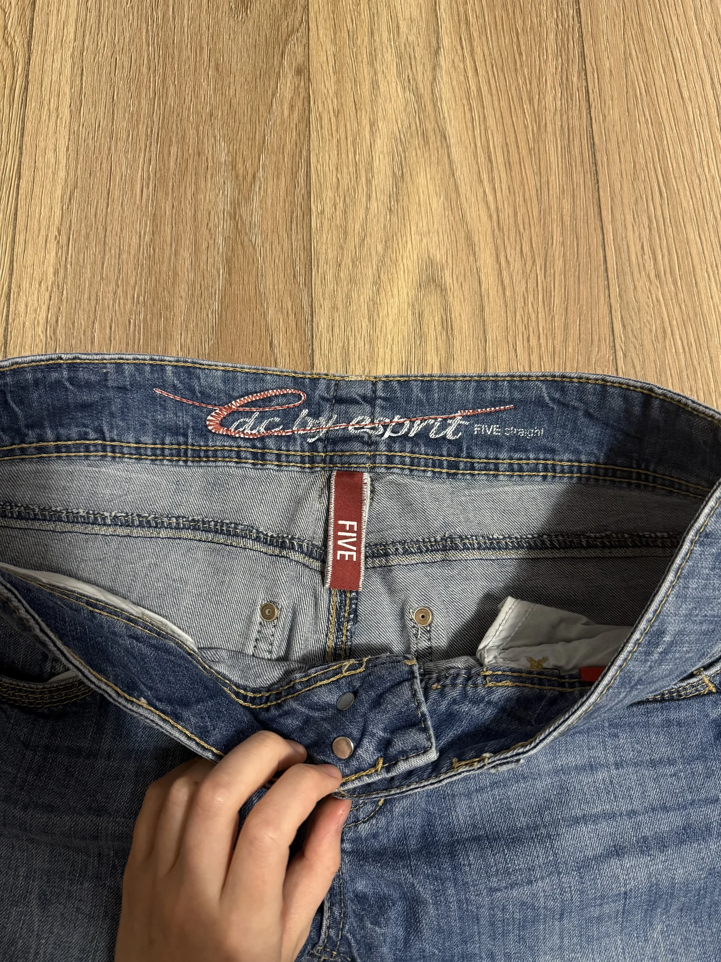 Джинсы Esprit 31/32(48 L) - миниатюра 2