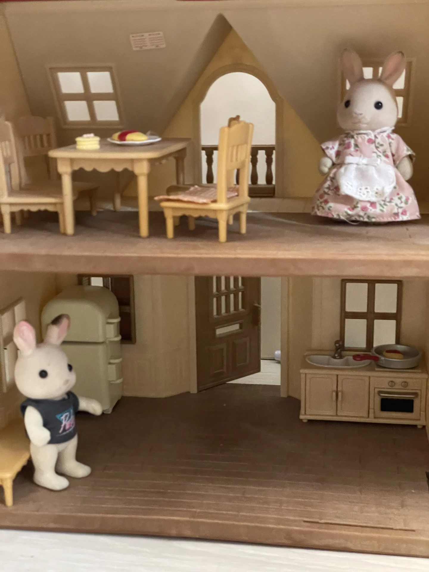 sylvanian families домик с мебелью - миниатюра 2
