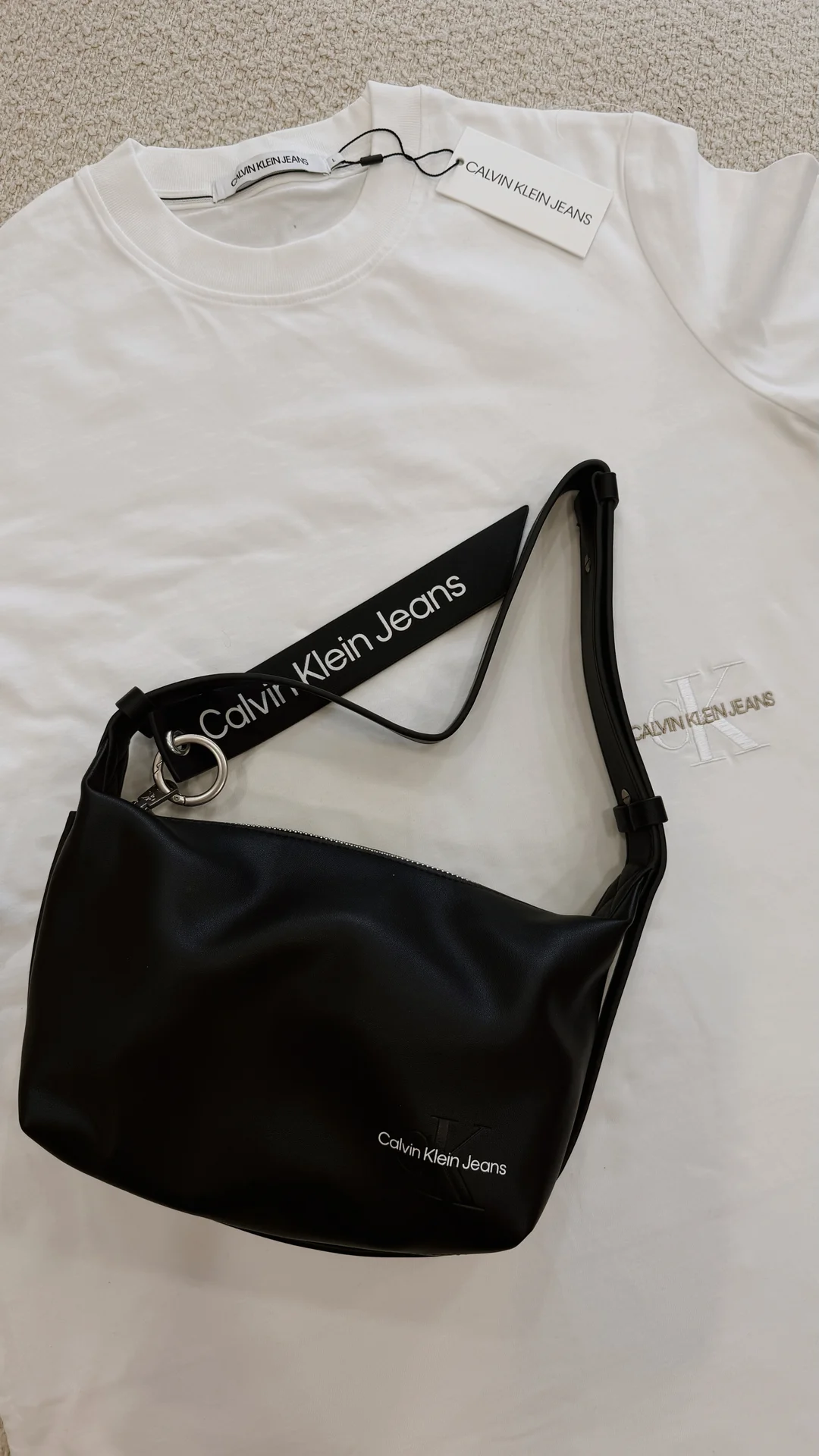 Платье Calvin Klein - миниатюра 4
