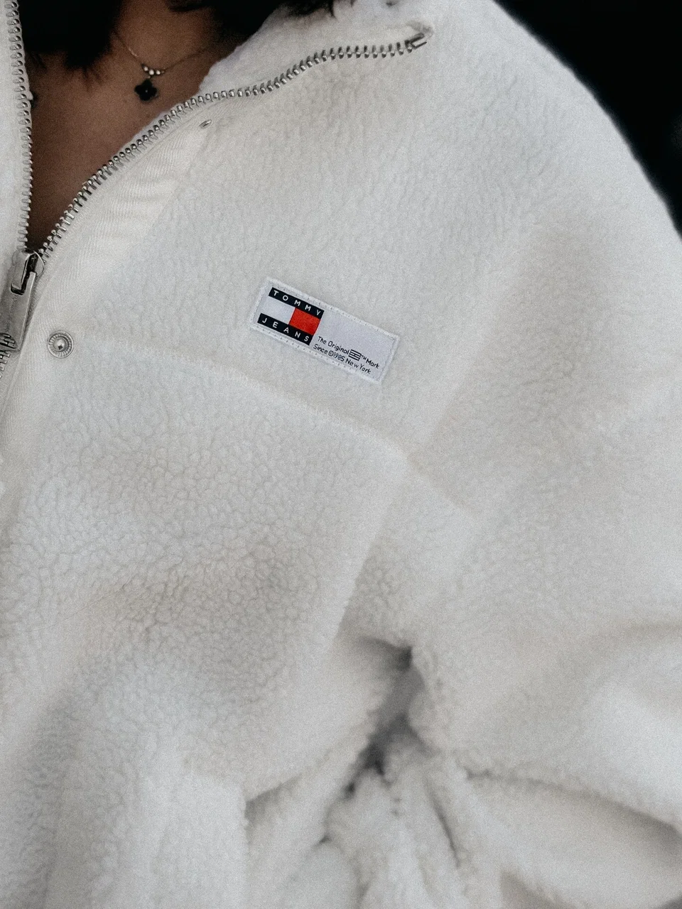плюшевая куртка Tommy Jeans - миниатюра 3