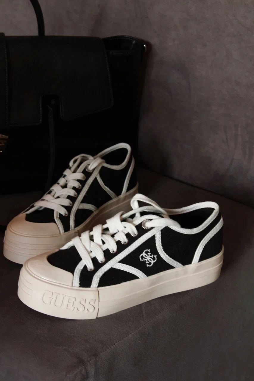 Кеды Guess - миниатюра 2
