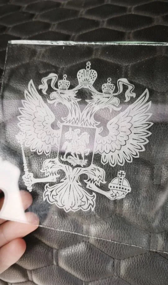 Гравировка на стекле и зеркале - изображение 1