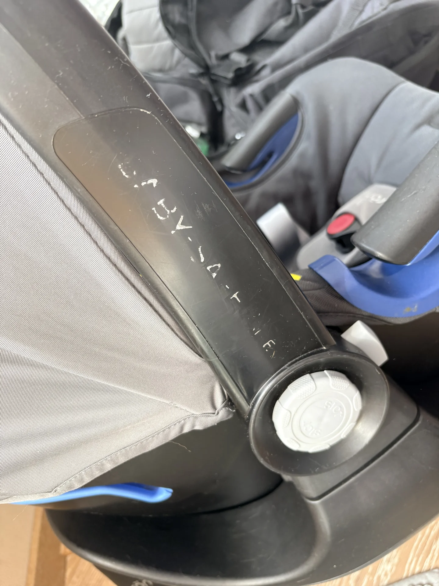 Автолюлька Britax Romer с базой isofix - миниатюра 7