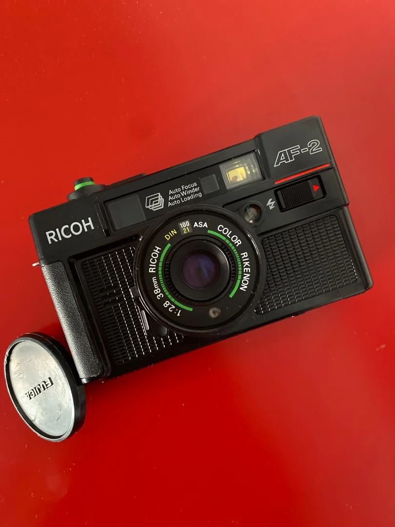 Пленочный фотоаппарат Ricoh AF2 - миниатюра 2