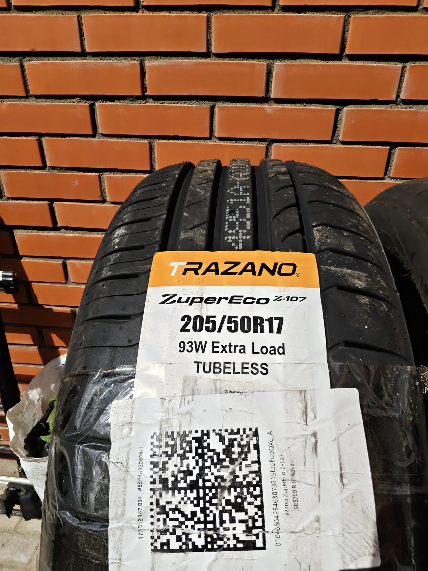 Резина 205/50 R17 93W Trazano ZuperEco Z-107 - изображение 1