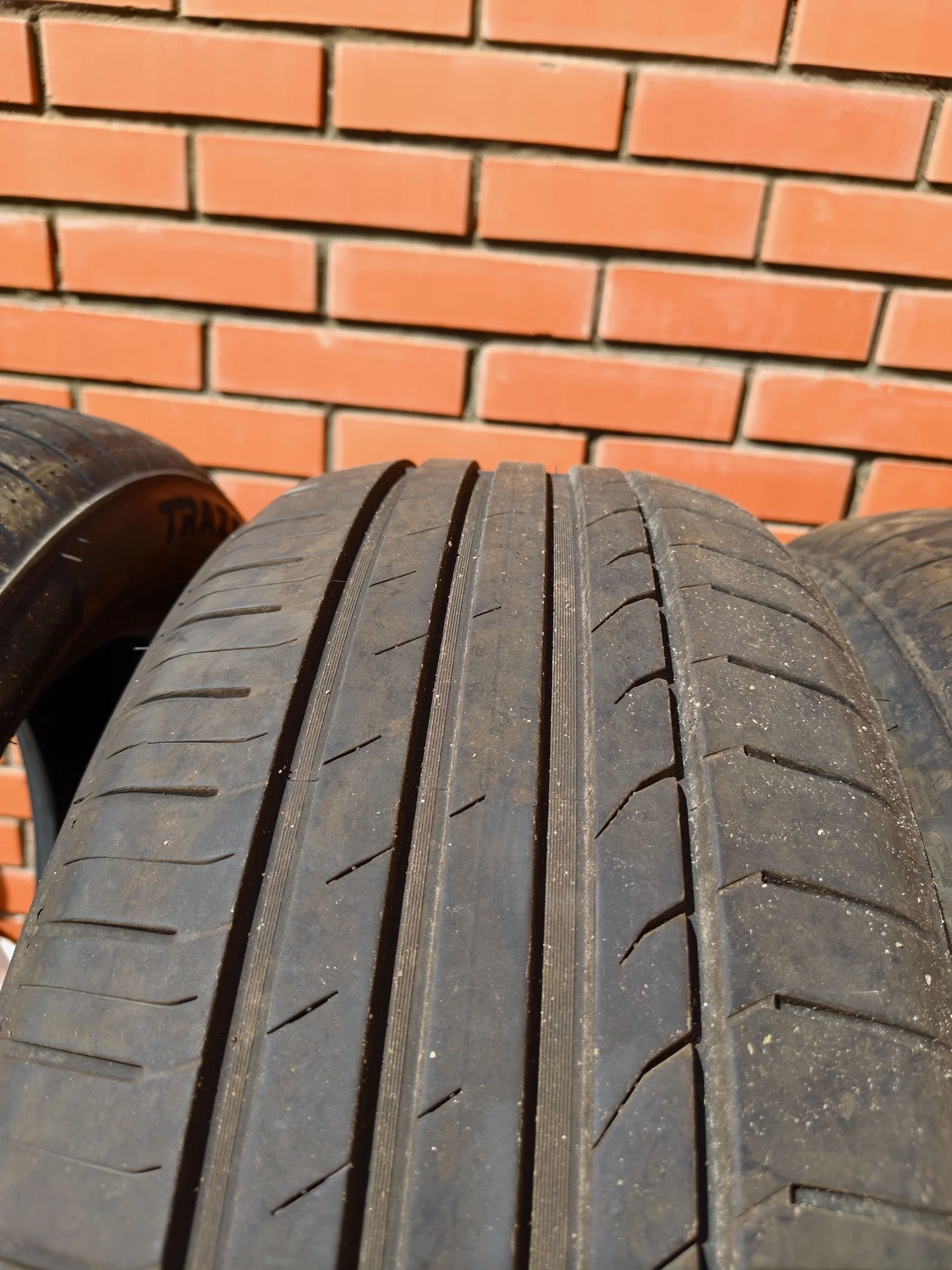 Резина 205/50 R17 93W Trazano ZuperEco Z-107 - миниатюра 2