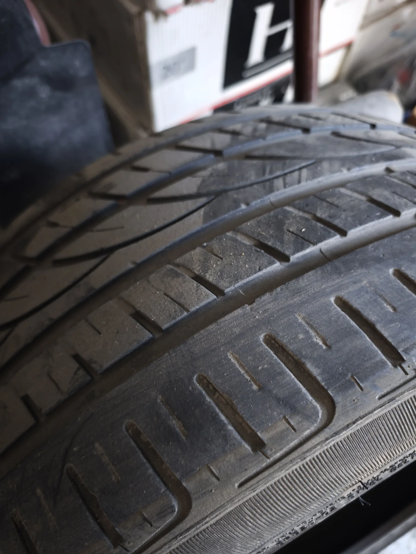 Комплект Royal Black Royal Power 295/35 R21 107W - миниатюра 4