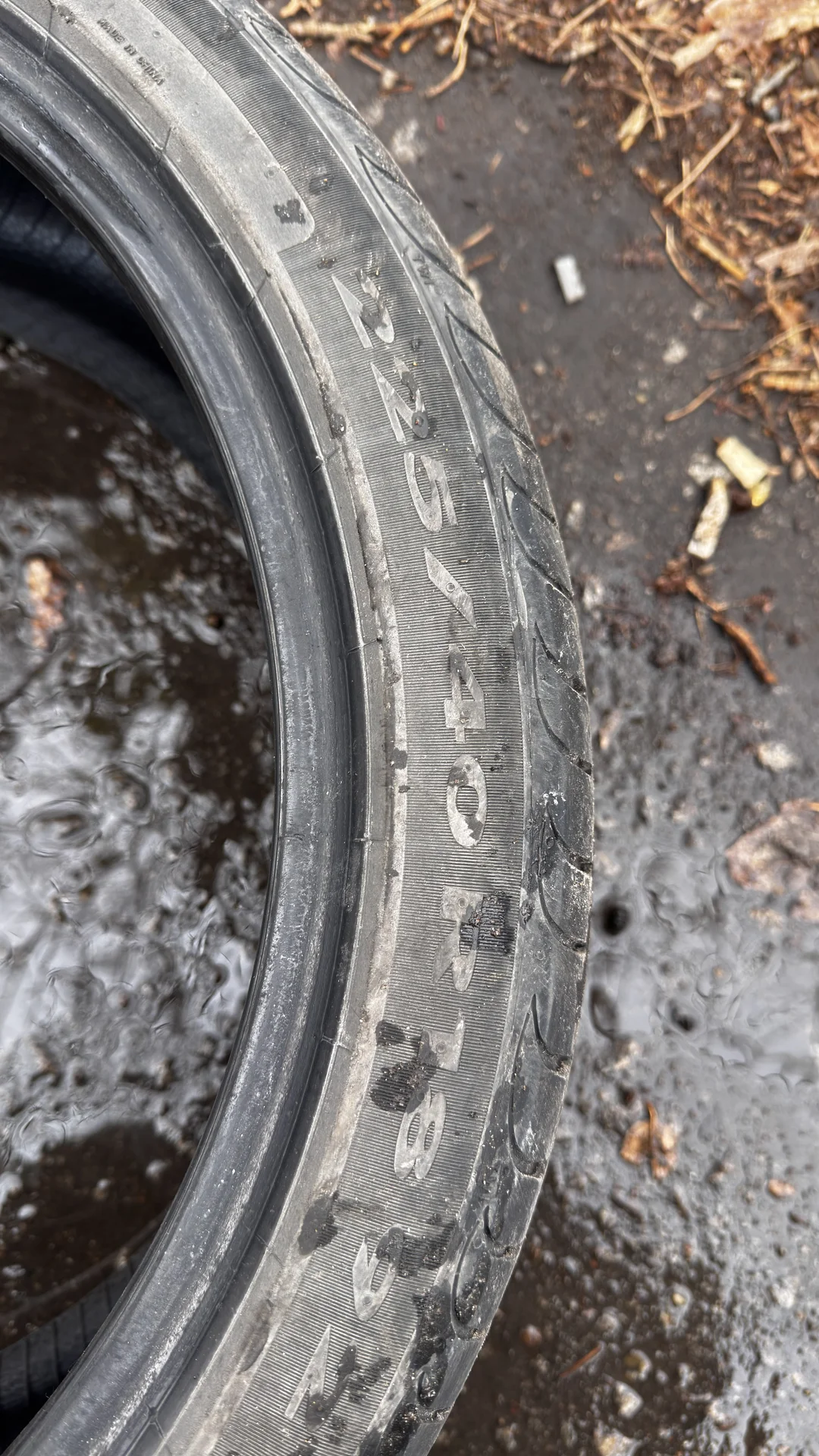 Pirelli P Zero 225/40 R18 92W - миниатюра 2