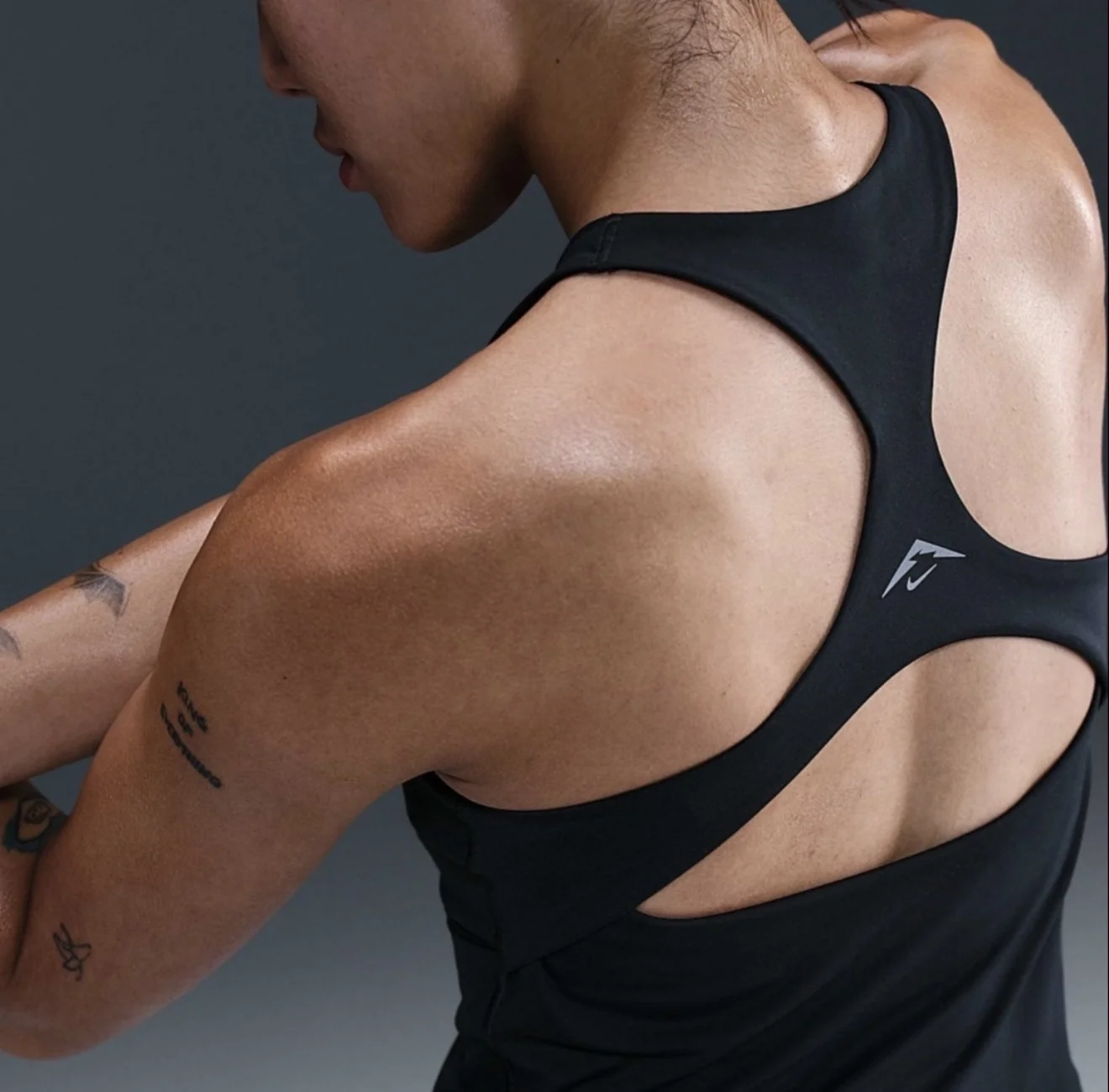 Спортивный топ майка Nike - миниатюра 9