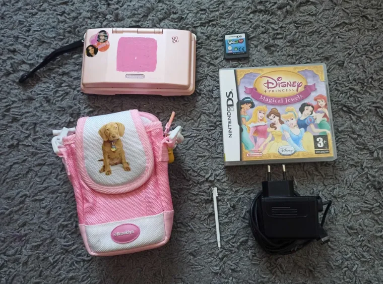 Приставка портативная Nintendo Ds - миниатюра 3