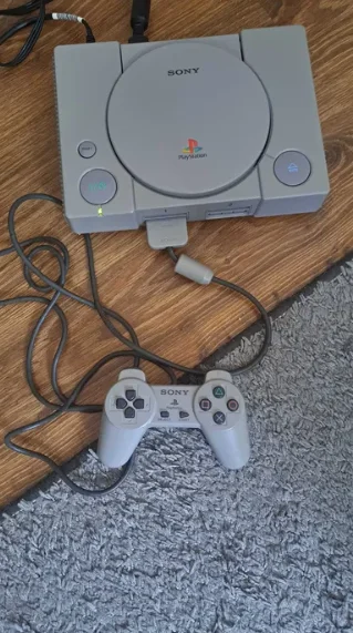 Приставка Sony PlayStation 1 - миниатюра 2