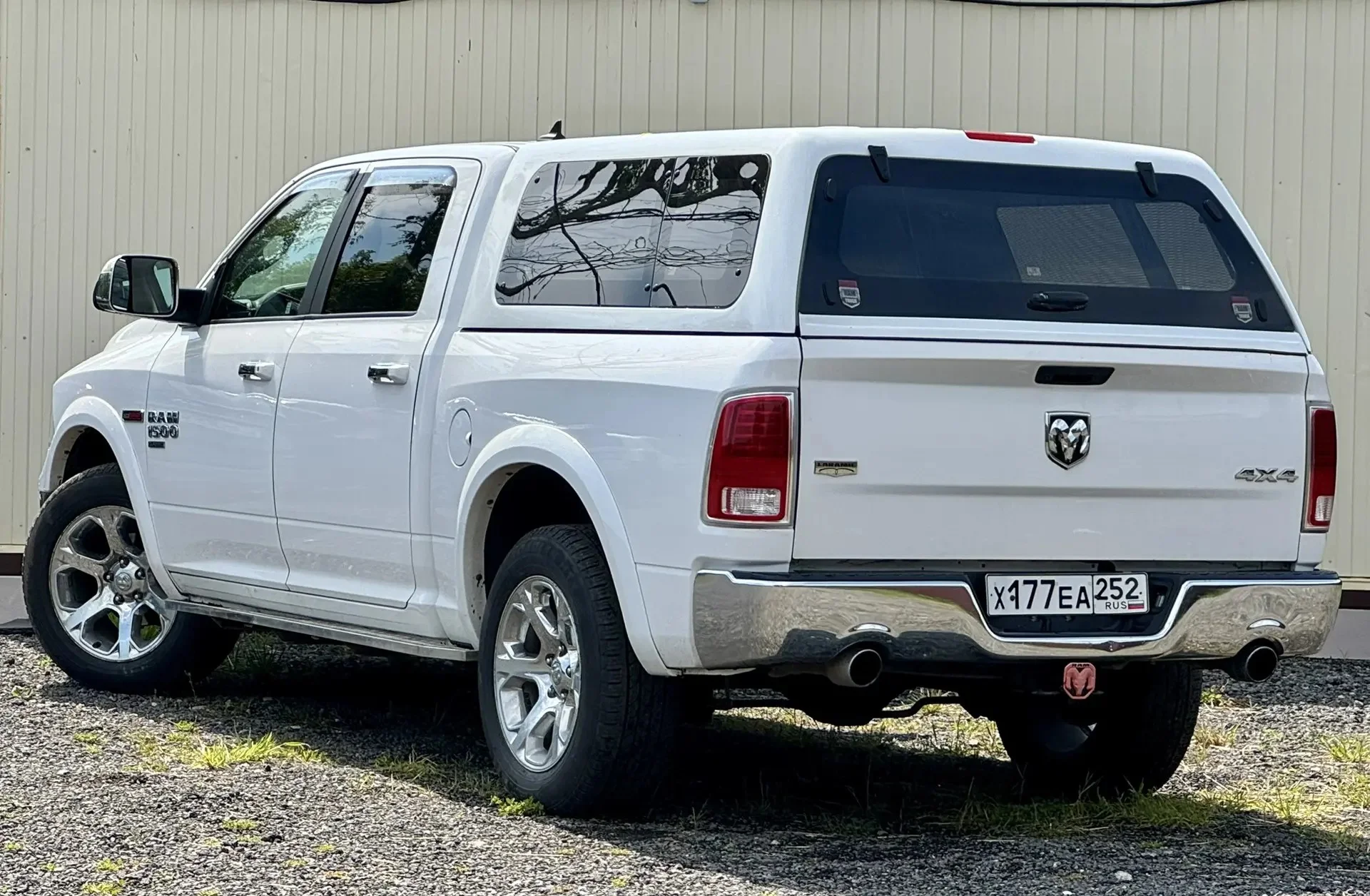 Автомобиль Dodge Ram (Додж Рам) 1.500 Laramie Longhorn - миниатюра 3
