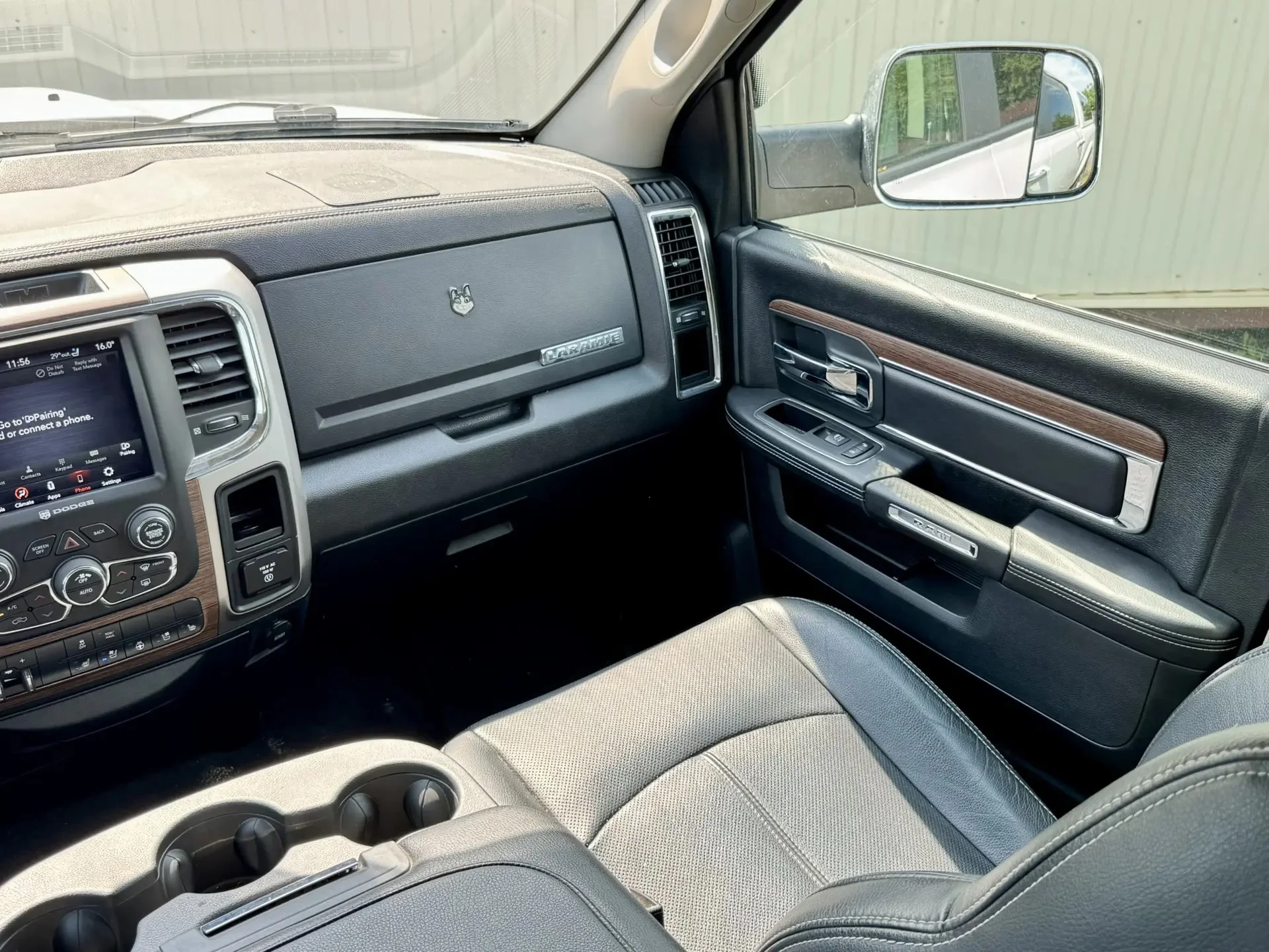 Автомобиль Dodge Ram (Додж Рам) 1.500 Laramie Longhorn - миниатюра 21