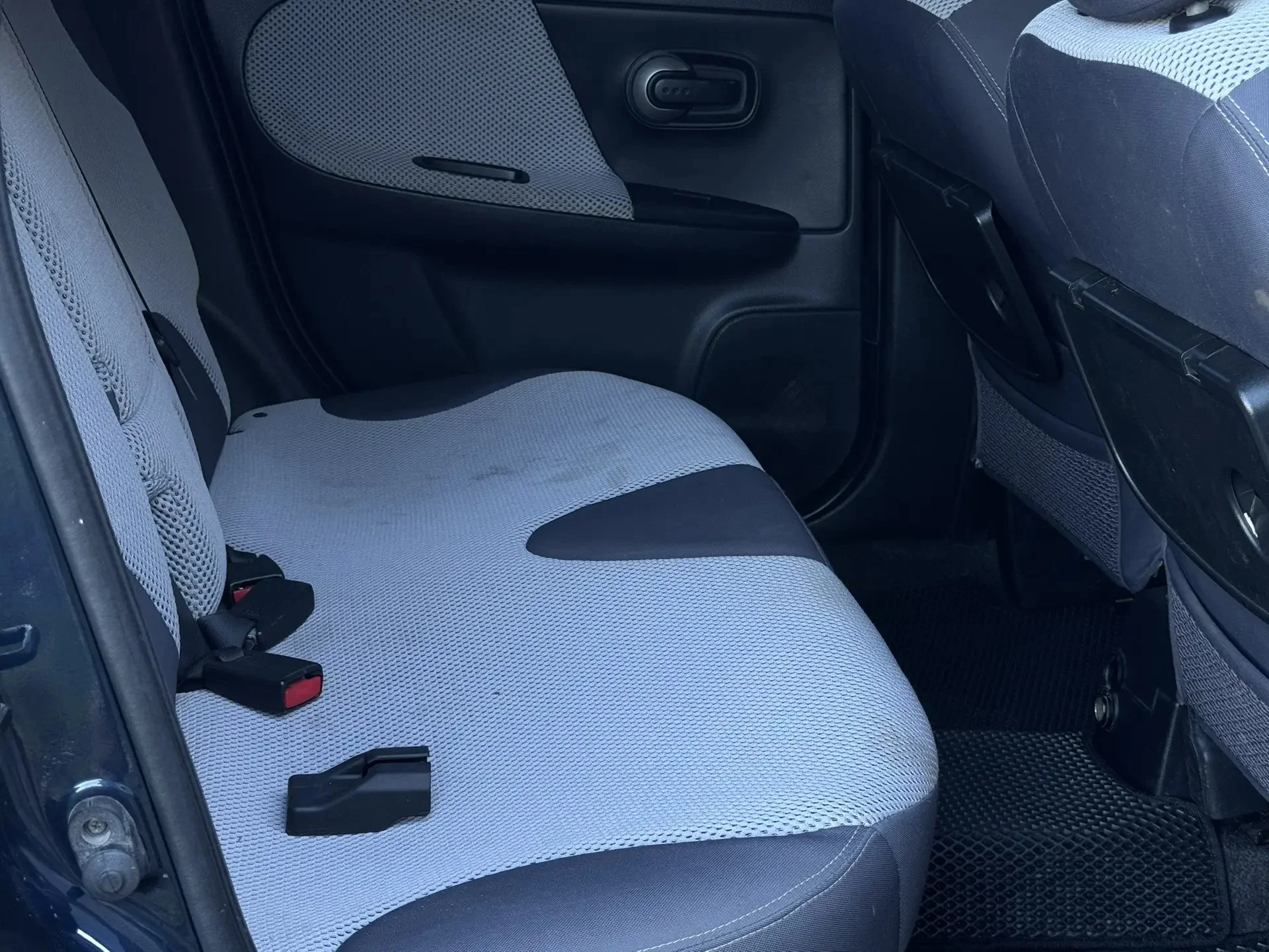 Nissan Note I Рестайлинг - миниатюра 11