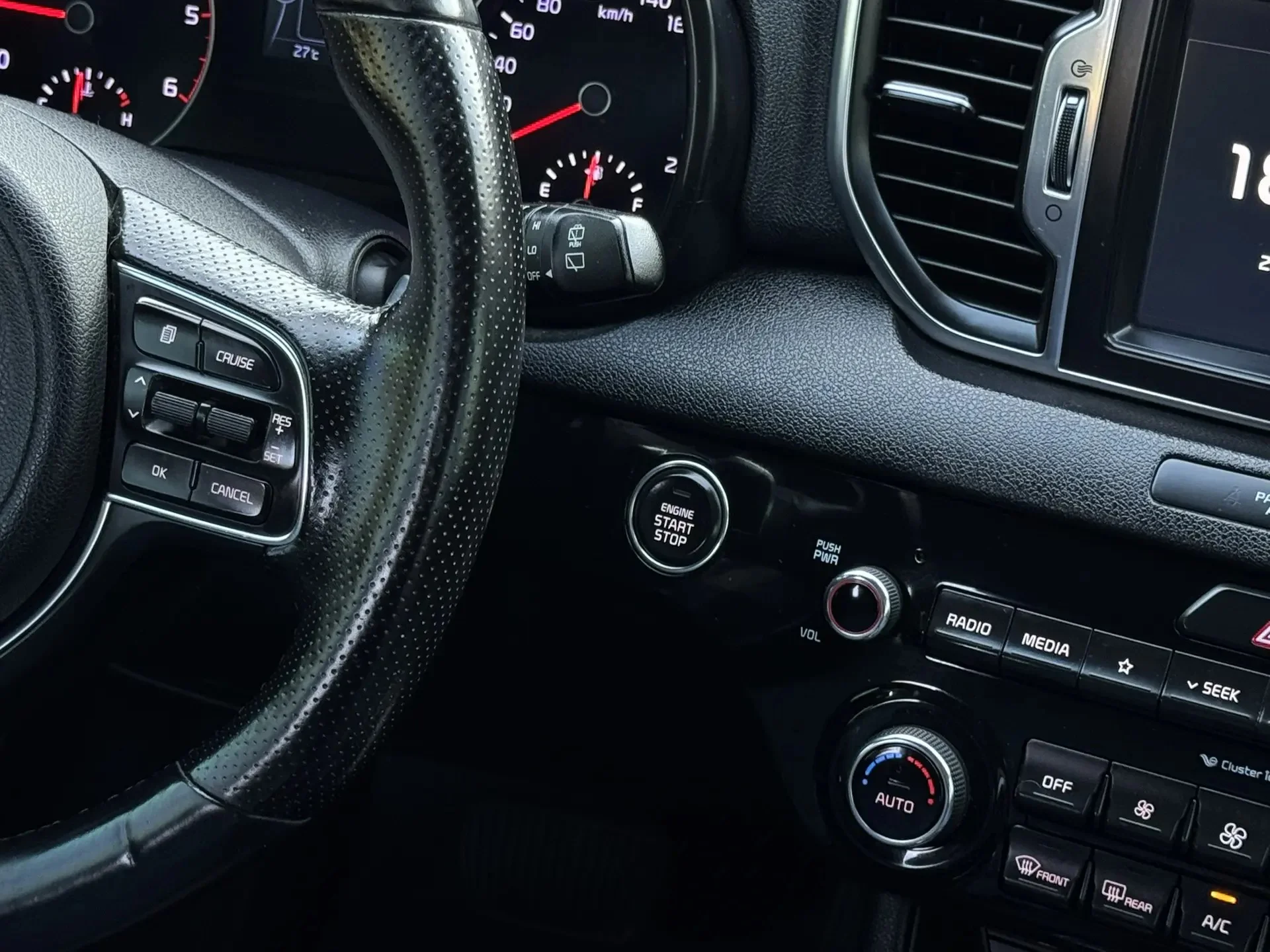 Kia Sportage IV - миниатюра 13