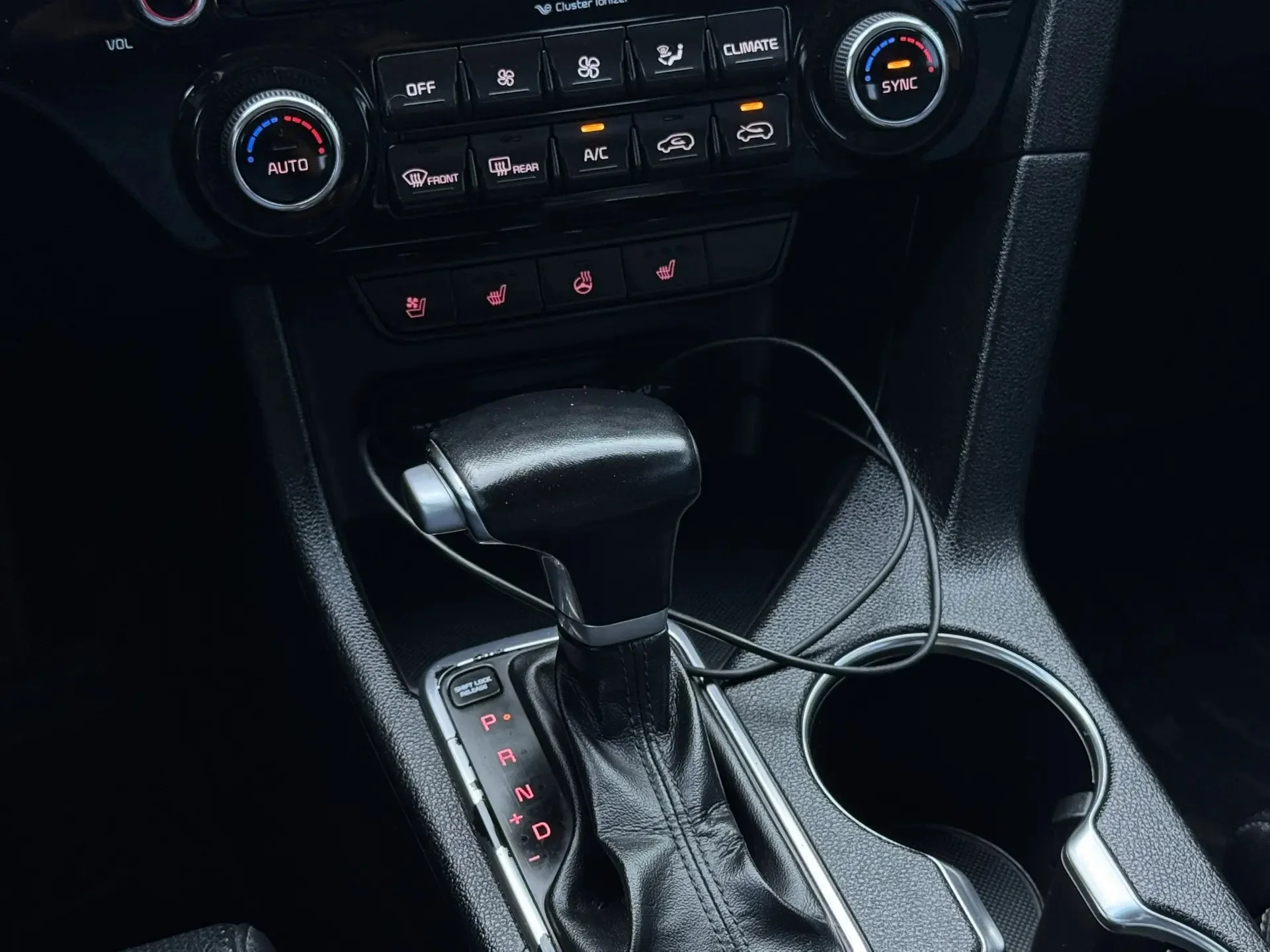 Kia Sportage IV - миниатюра 17