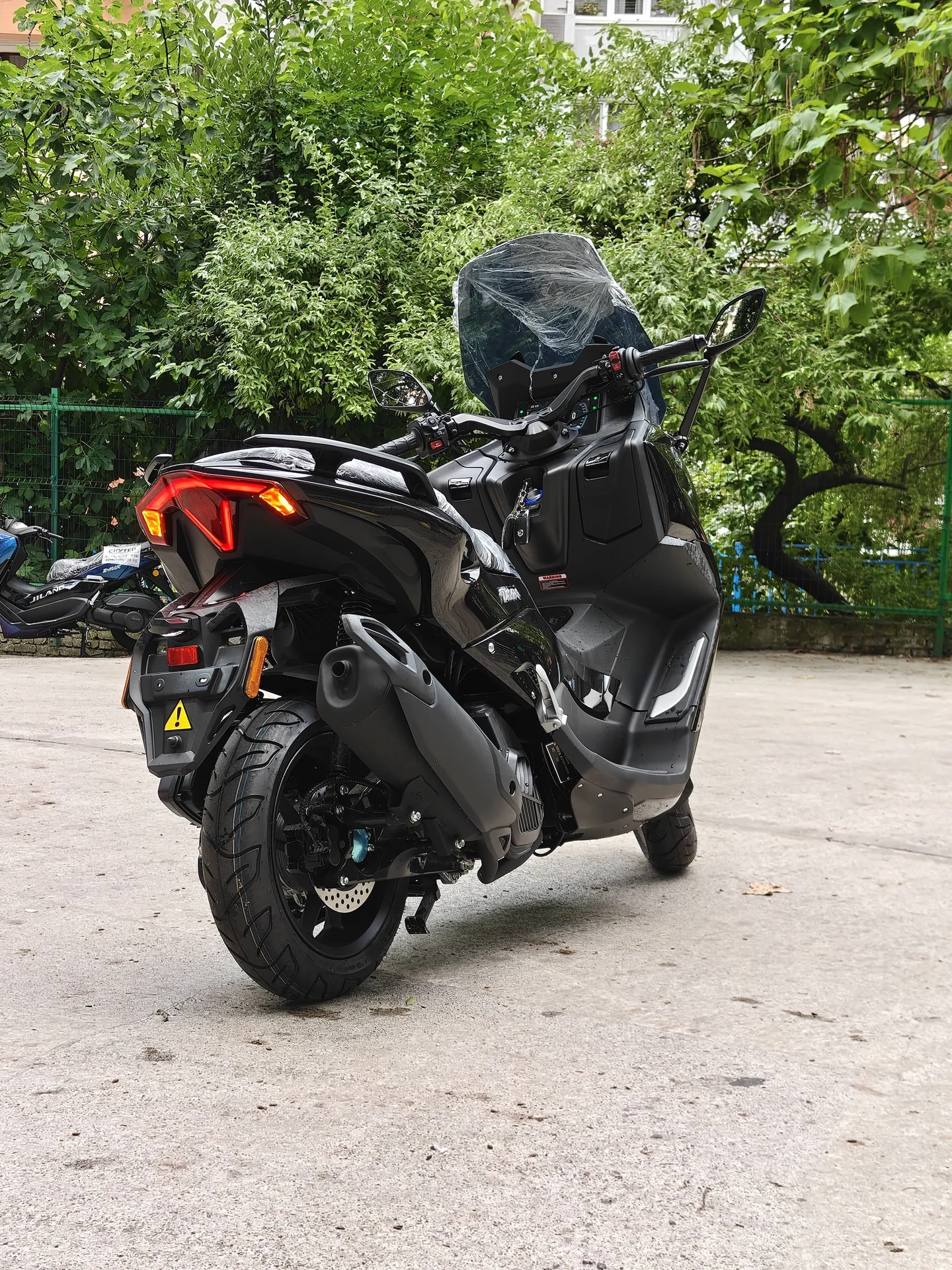 JILANG T-MAX (X-MAX 200) инжектор 49 куб.см. - миниатюра 7