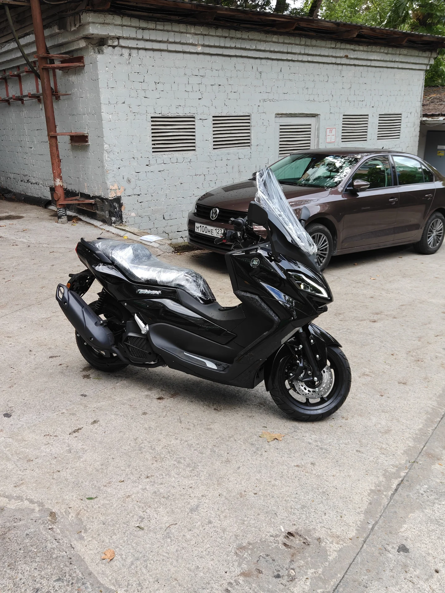 JILANG T-MAX (X-MAX 200) инжектор 49 куб.см. - миниатюра 8