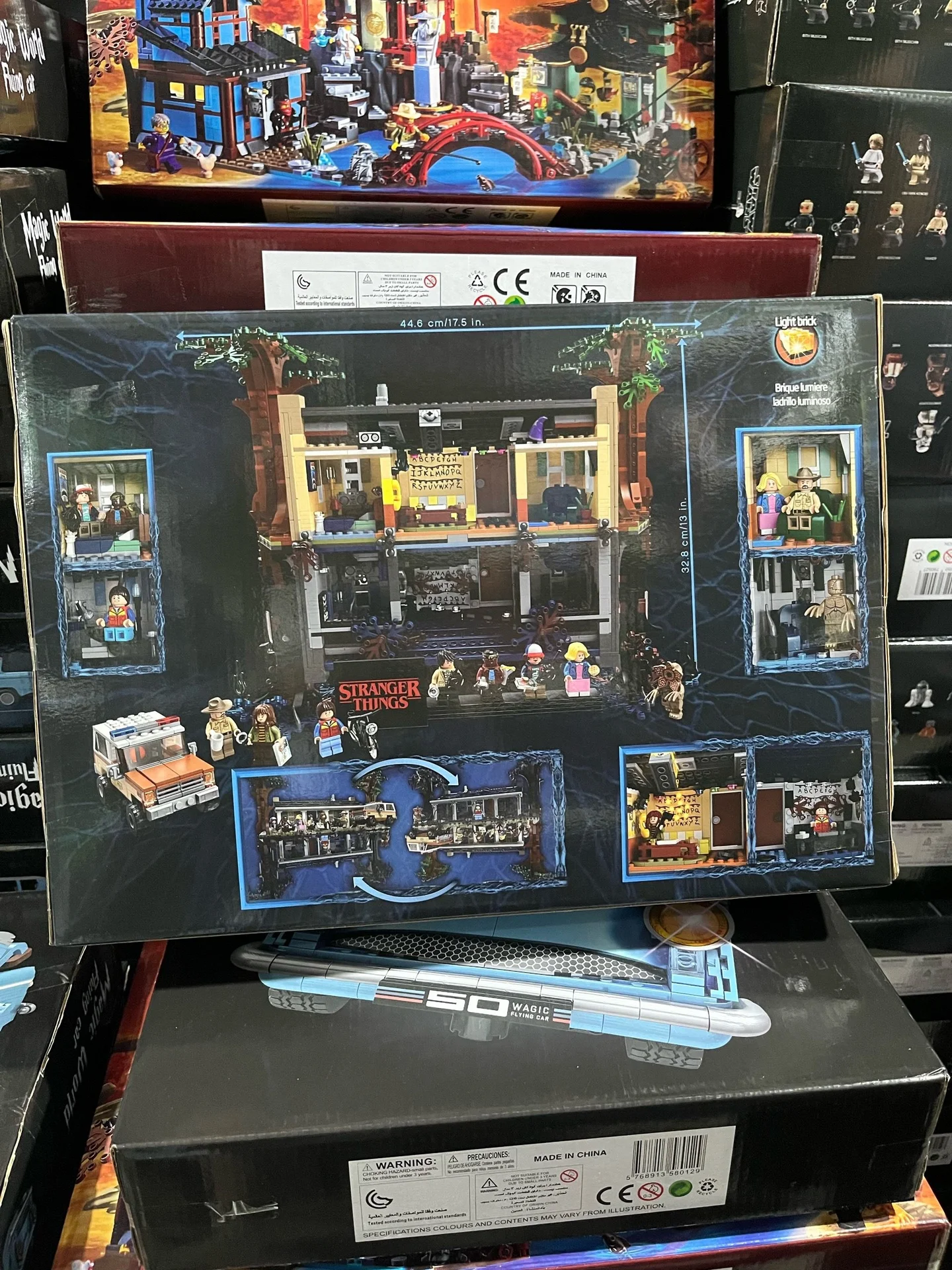 Конструктор Stranger Things Изнанка 2287 деталей - миниатюра 2