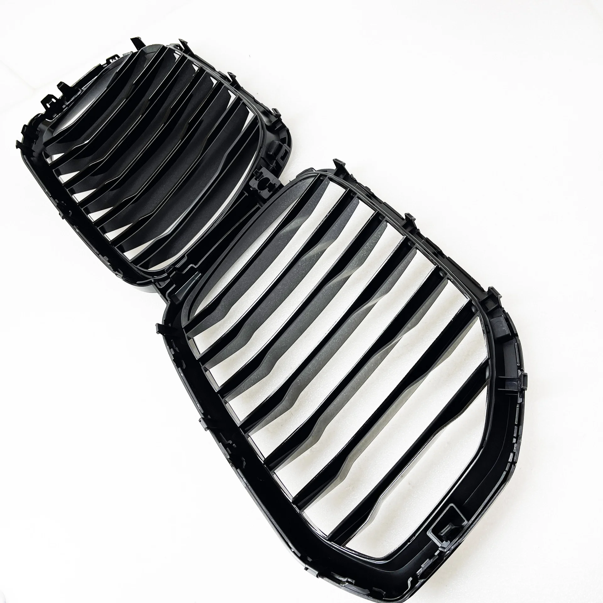 Решетка радиатора BMW x5 G05 - миниатюра 6