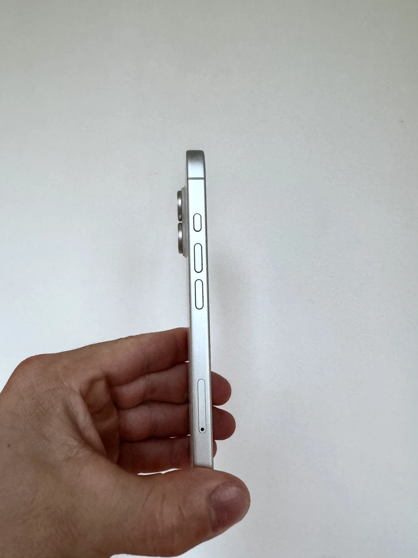 iphone 16, 128 ГБ, SIM+ eSIM - миниатюра 2
