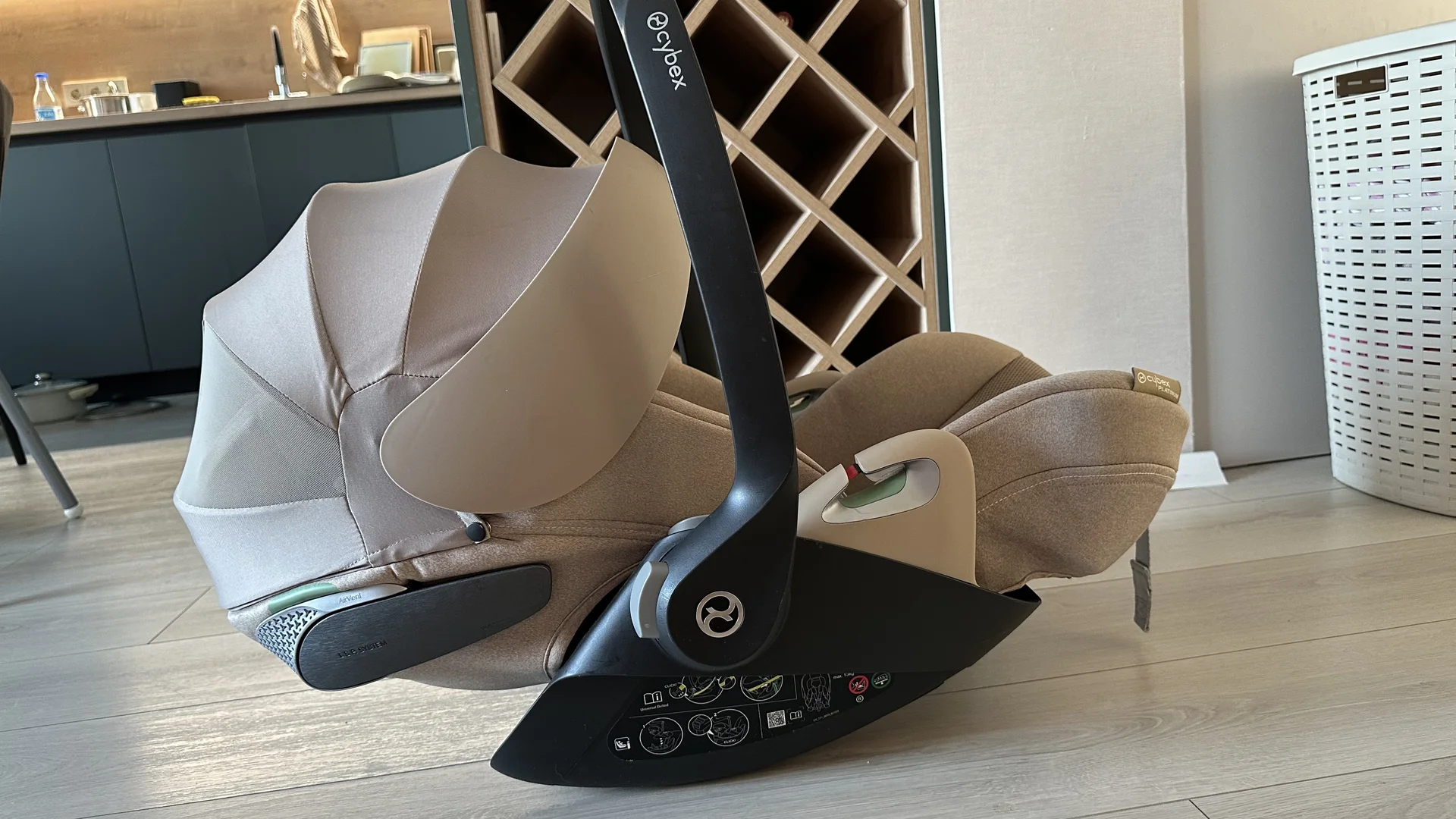 автолюлька cybex cloud t+ - миниатюра 6