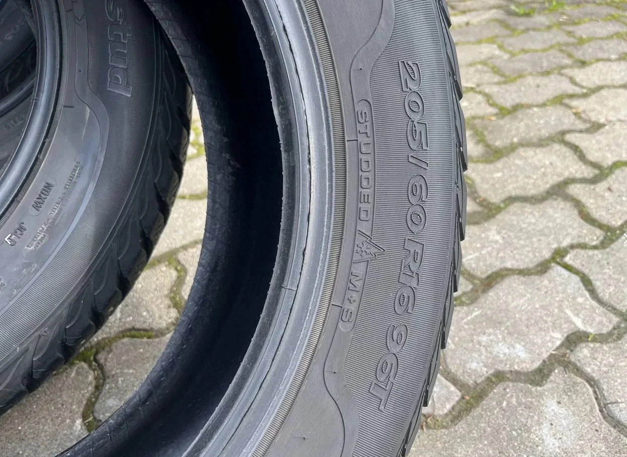 Sava Eskimo Stud 205/60 R16 96T - изображение 1