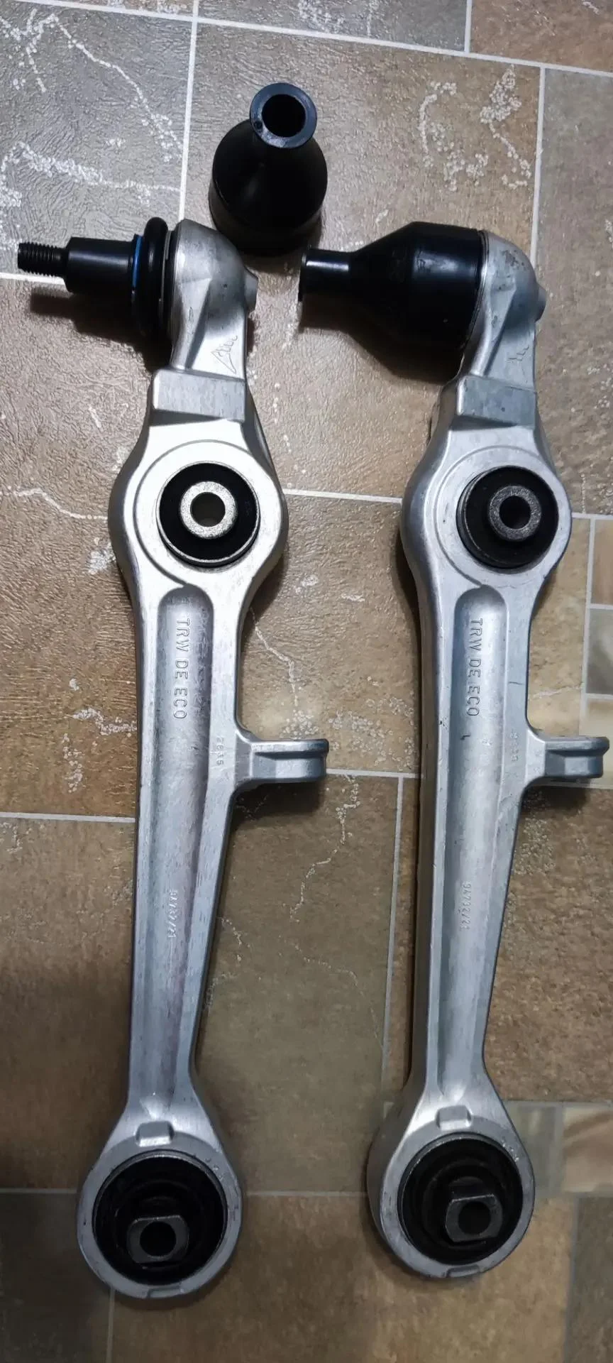 VAG 4D0407155P Рычаги передние Audi, VW, Skoda - миниатюра 2