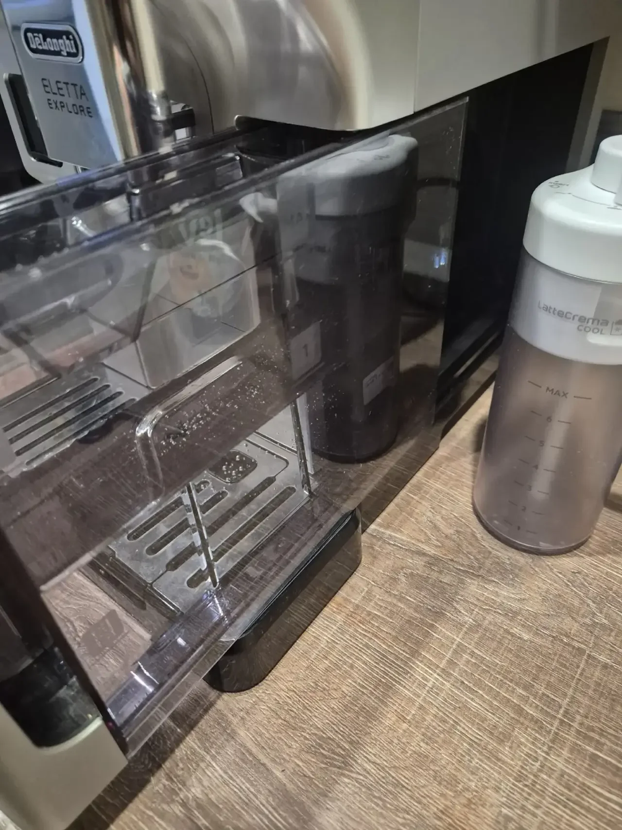 Кофемашина Delonghi Eletta Explore 450.55.S б/у - миниатюра 3