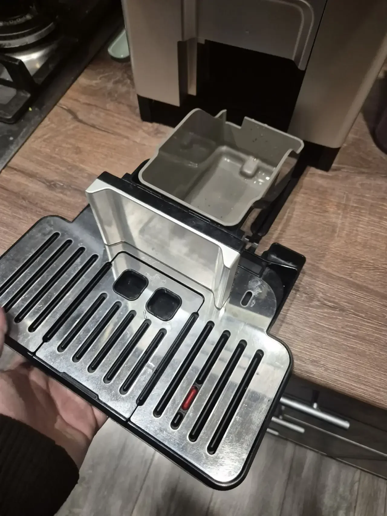 Кофемашина Delonghi Eletta Explore 450.55.S б/у - миниатюра 6
