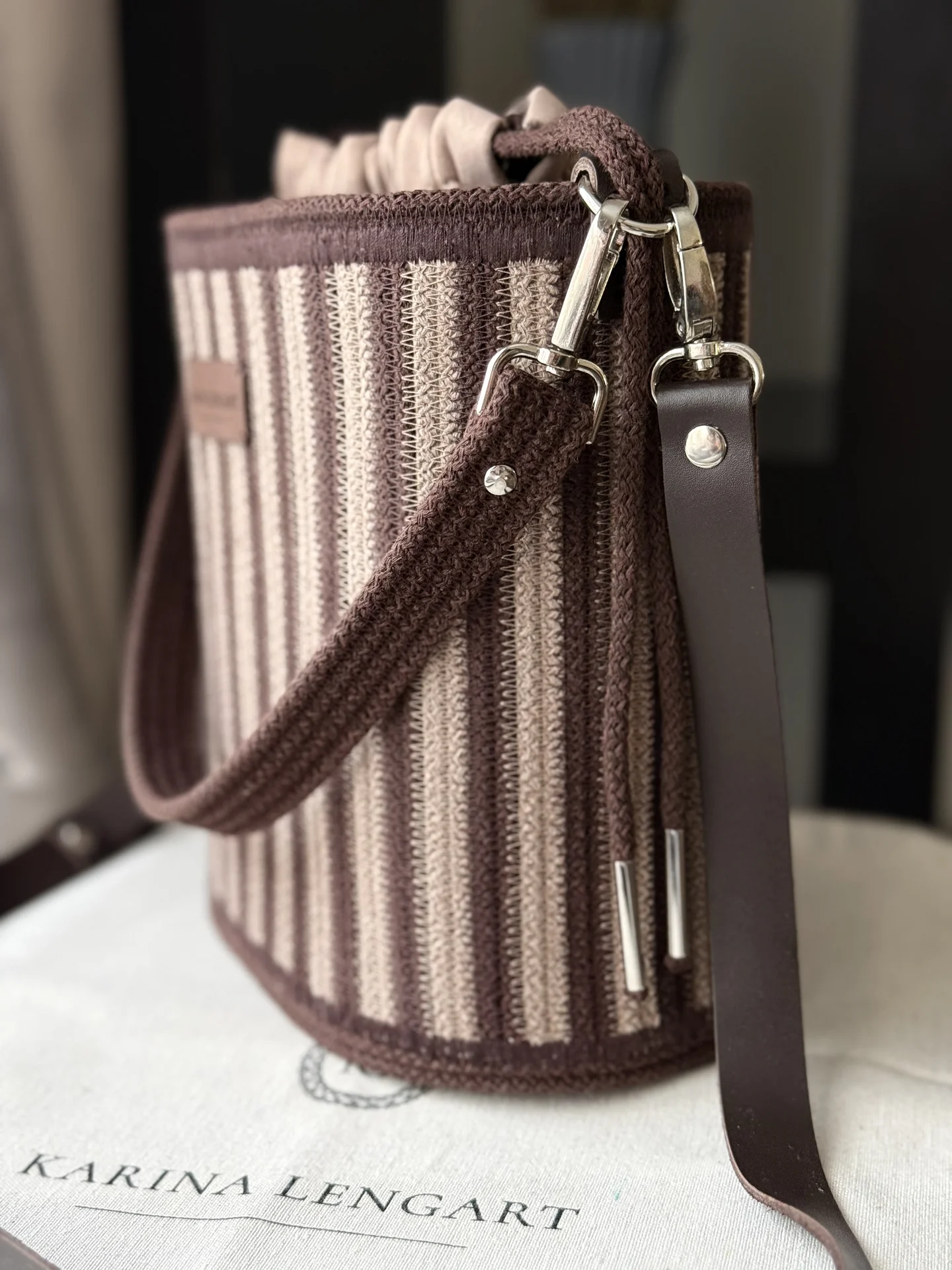 Сумка-ведерко в стиле Furla - миниатюра 3
