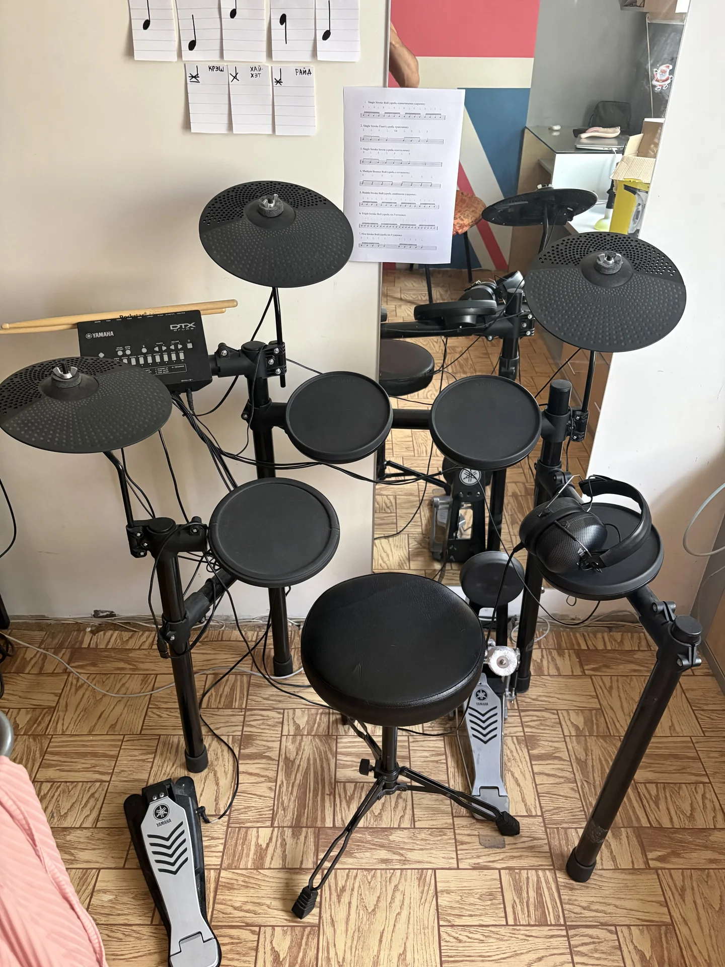 Электронная барабанная установка YAMAHA DTX 452K - миниатюра 2