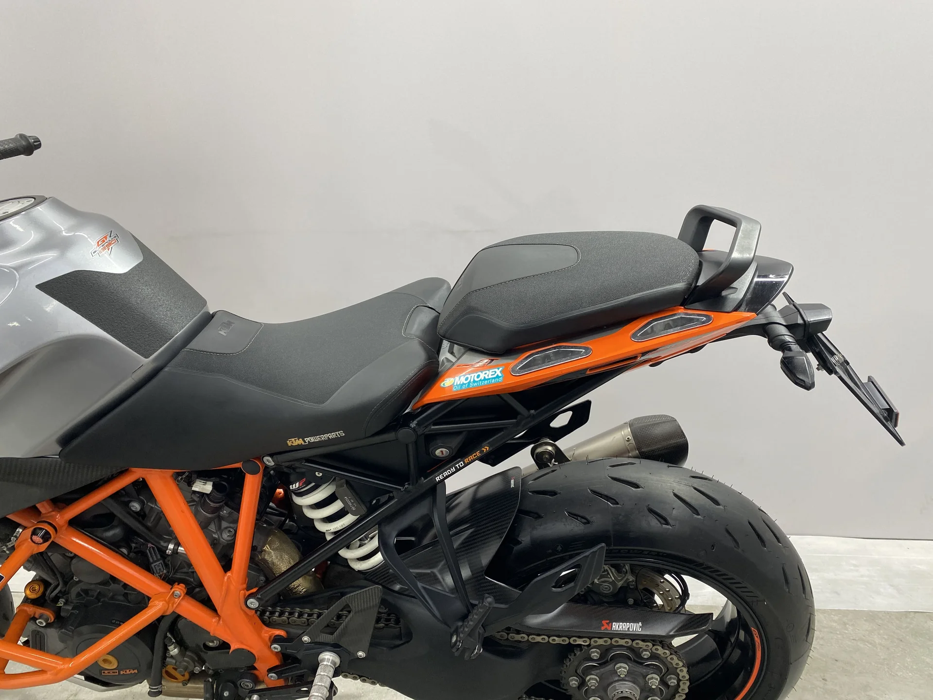 KTM 1290 Superduke GT 043936 - миниатюра 11