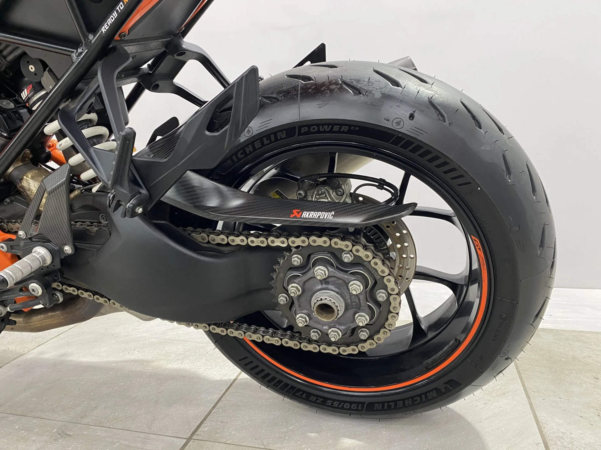 KTM 1290 Superduke GT 043936 - миниатюра 12
