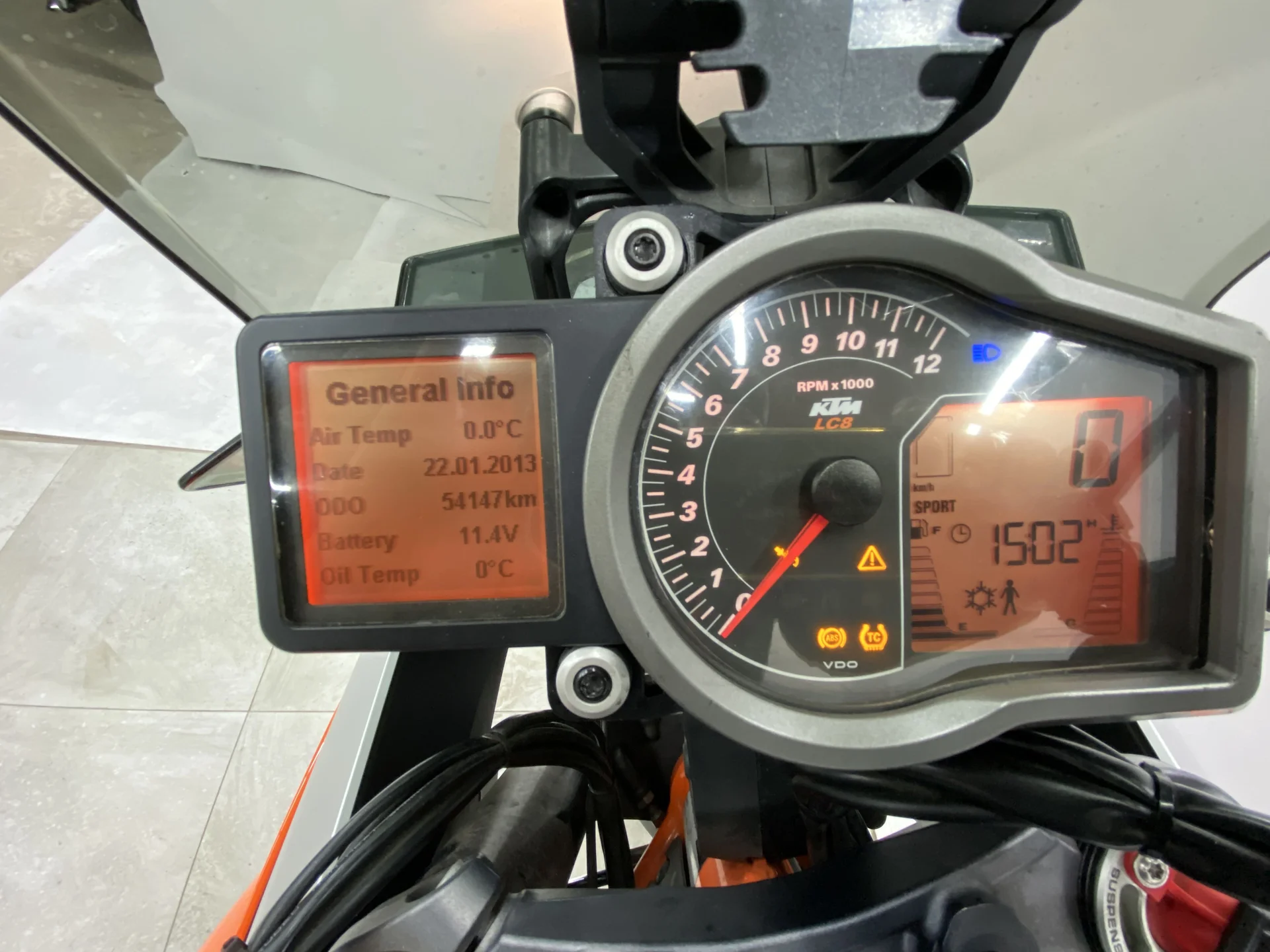 KTM 1290 Superduke GT 043936 - миниатюра 13