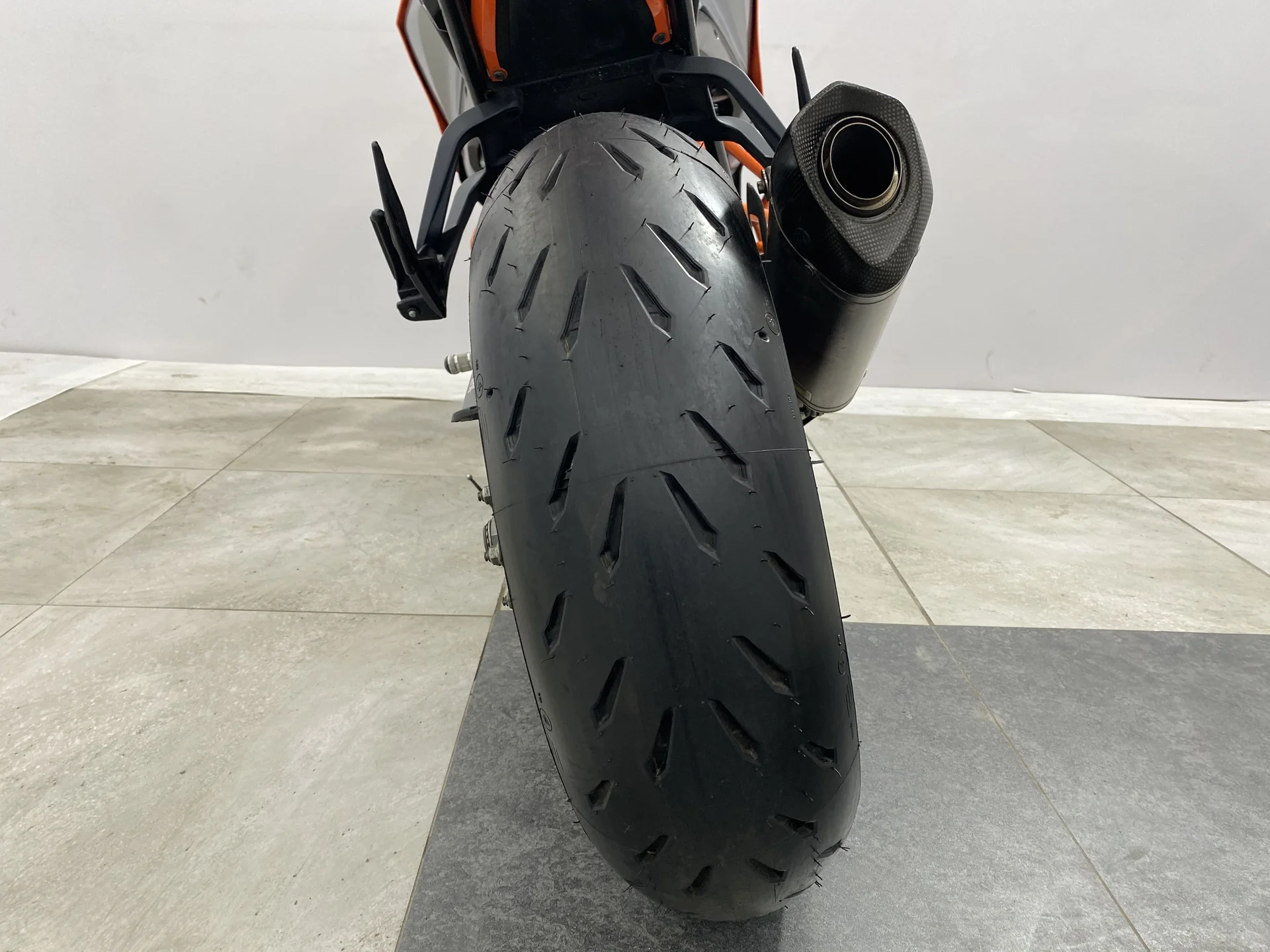 KTM 1290 Superduke GT 043936 - миниатюра 15