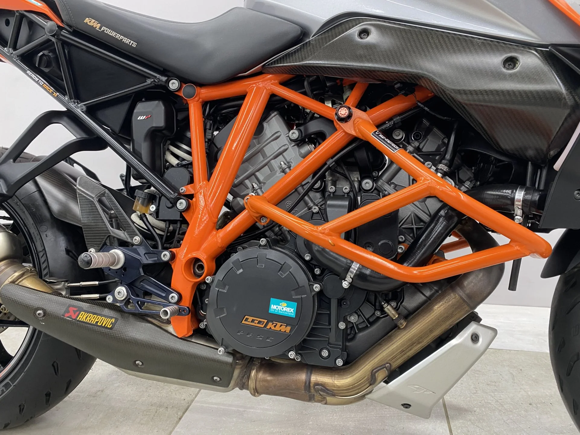 KTM 1290 Superduke GT 043936 - миниатюра 19