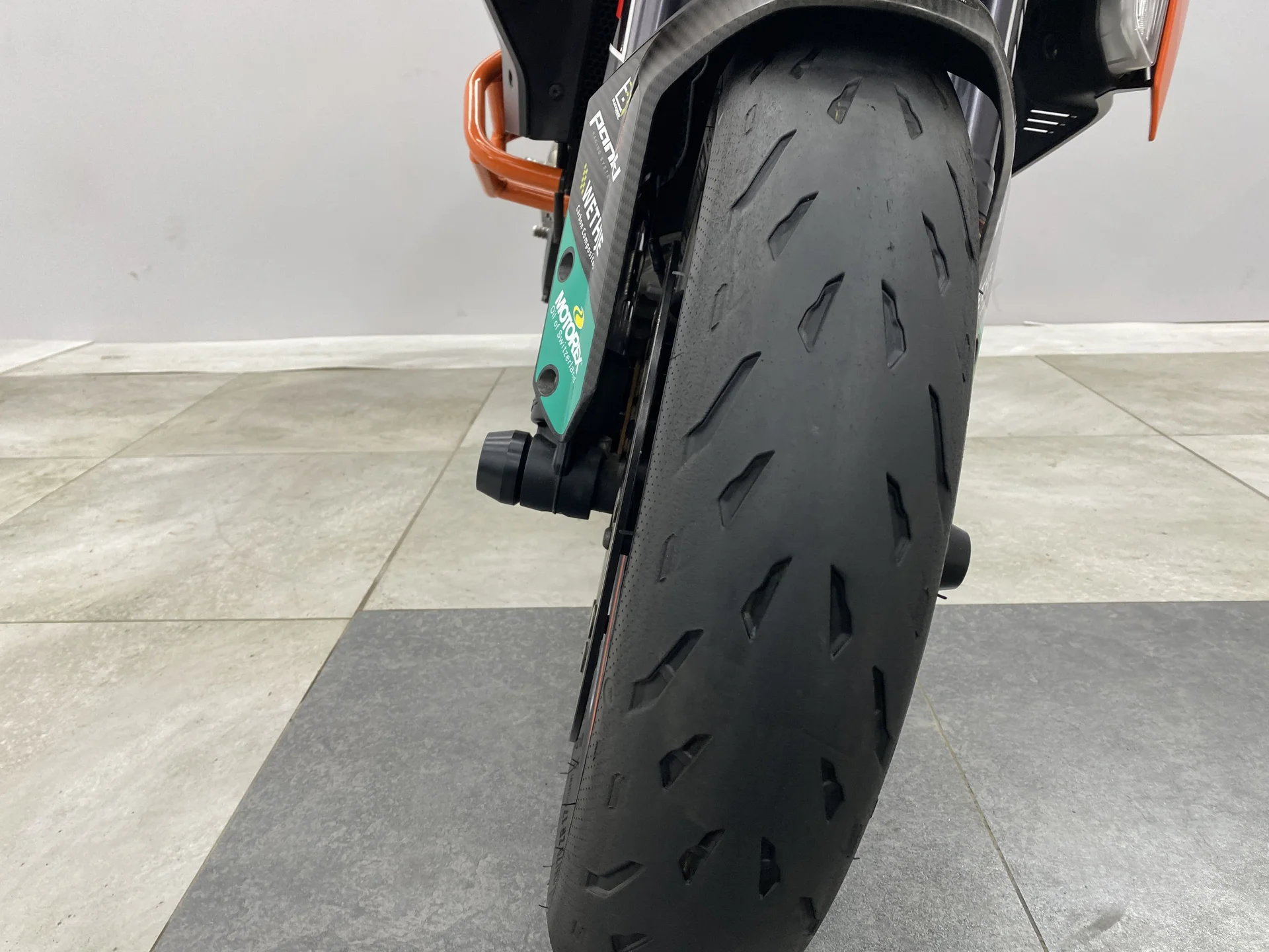 KTM 1290 Superduke GT 043936 - миниатюра 23