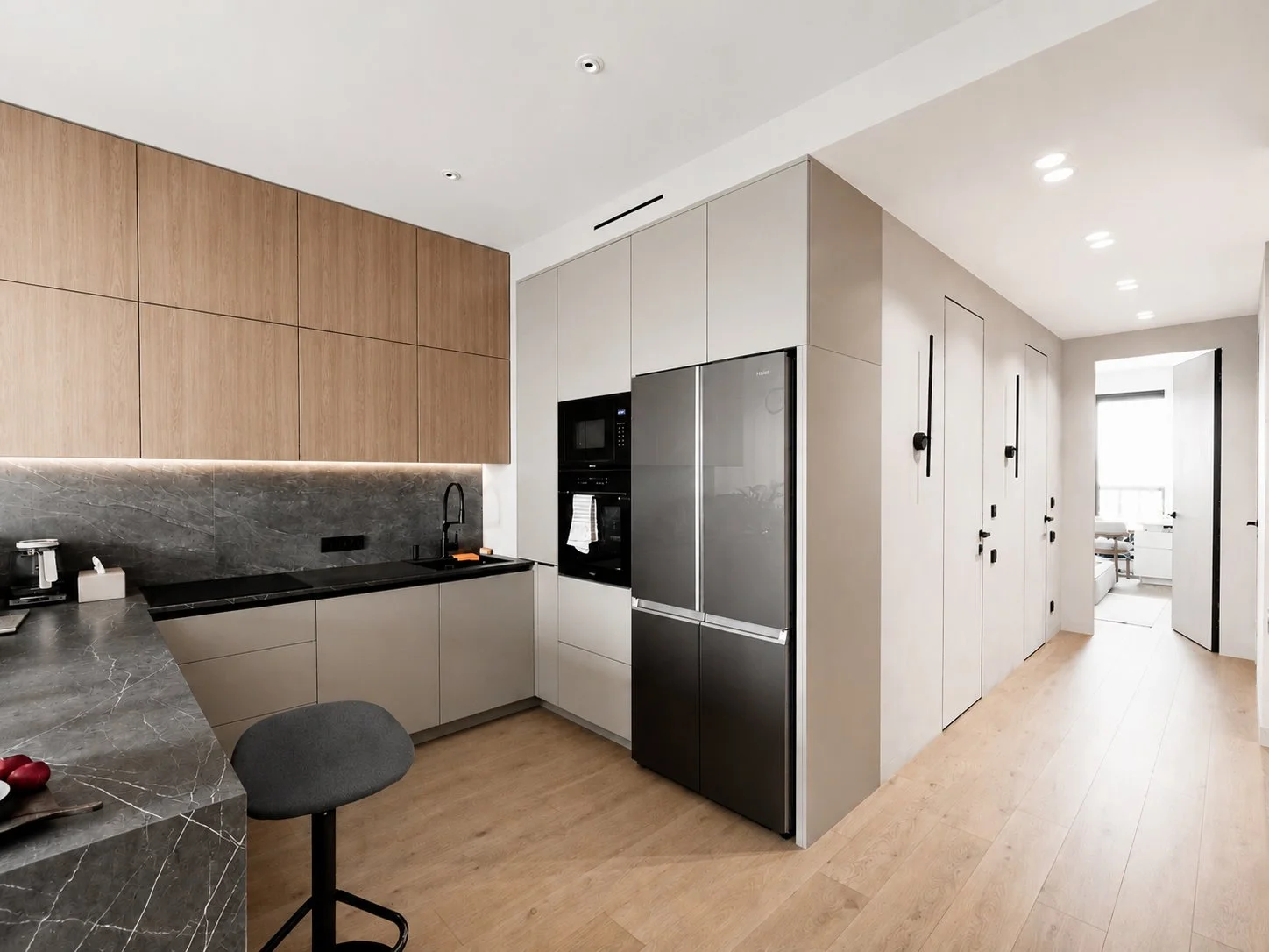 Видовая 4-комн. квартира, 95,8 м² с шикарным ремонтом - миниатюра 2