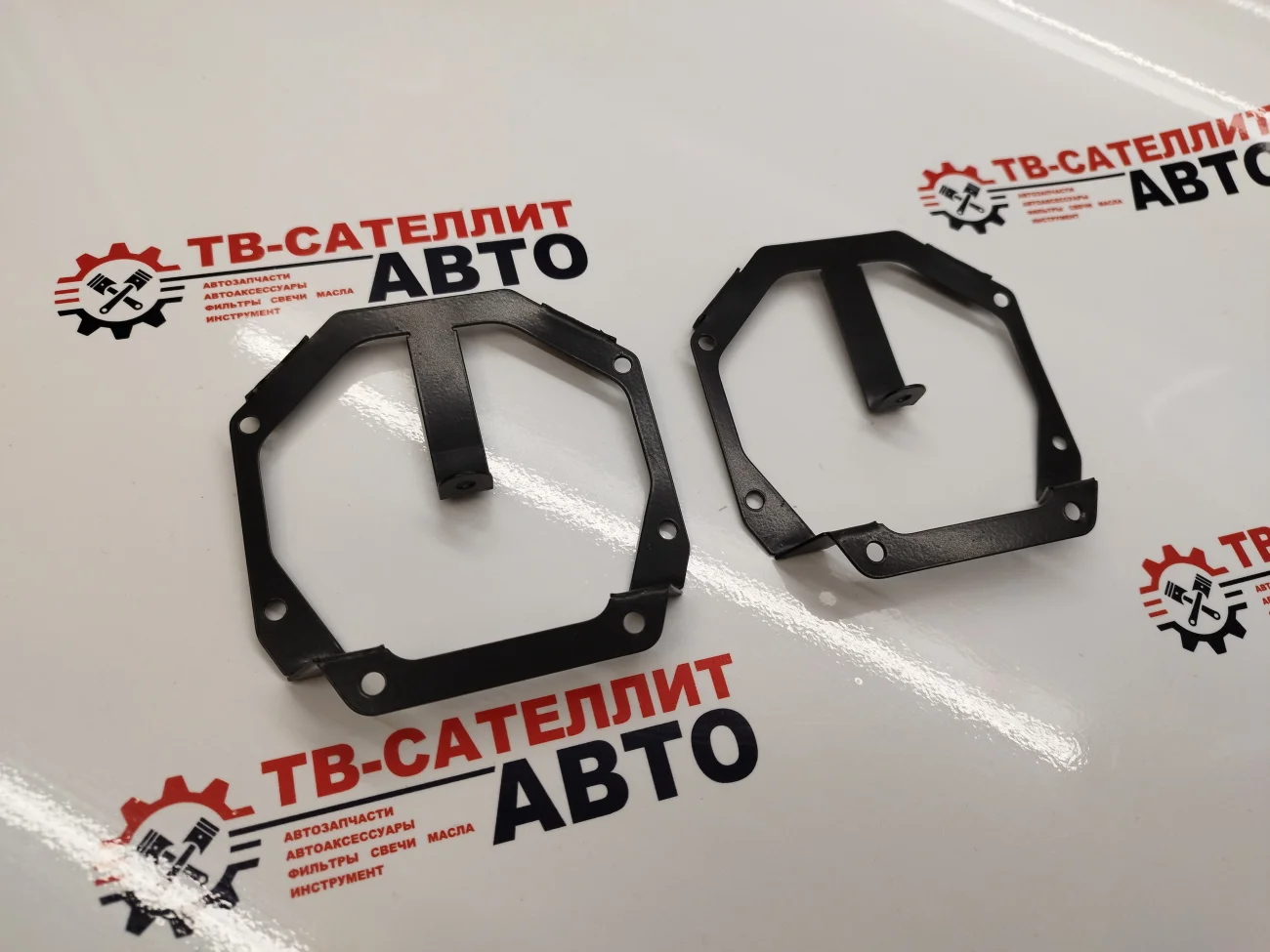 Переходные  рамкаи  MTF LIGHT №169, 2шт, для установки универсальных ПТФ на Приора, Газель NEXT, Нива.