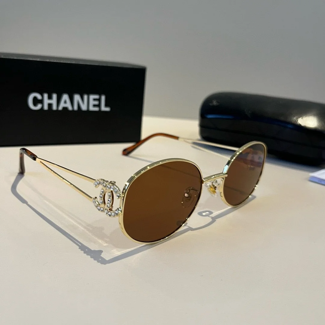 Солнечные очки Chanel золотистые - изображение 1